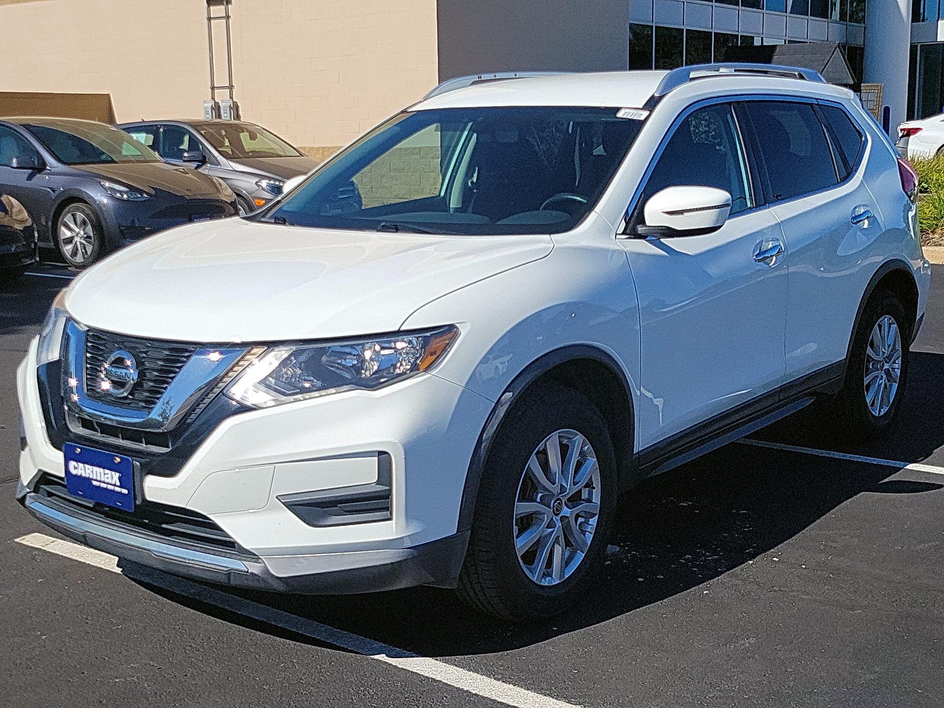 Thumbnail: 2017 Nissan Rogue - 3