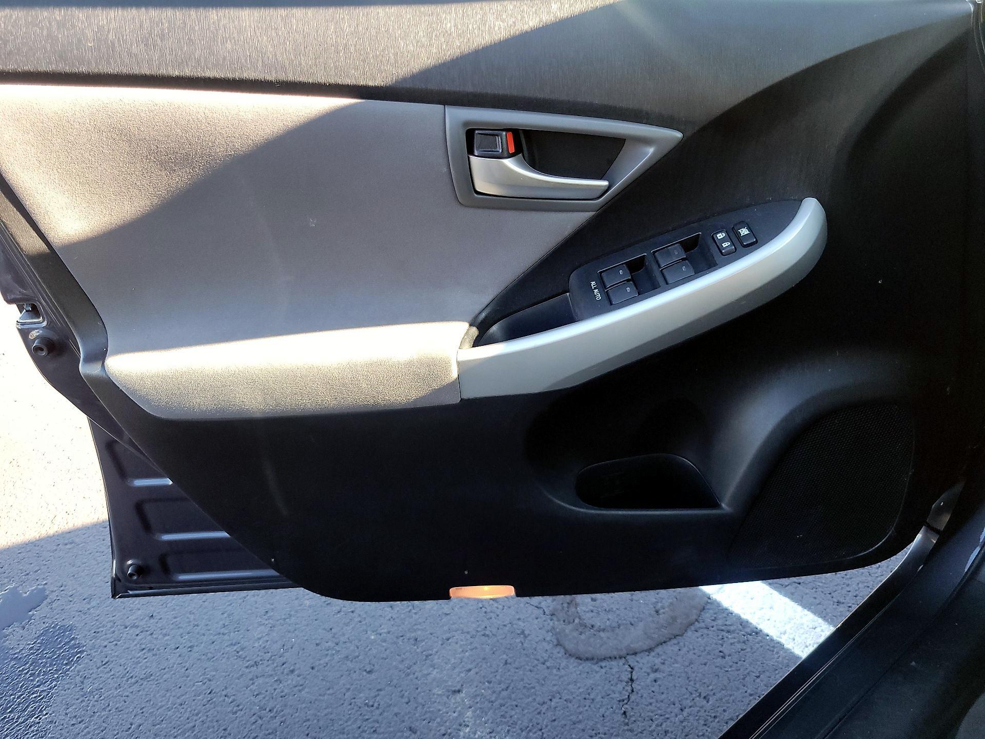 Thumbnail: 2014 Toyota Prius - 10