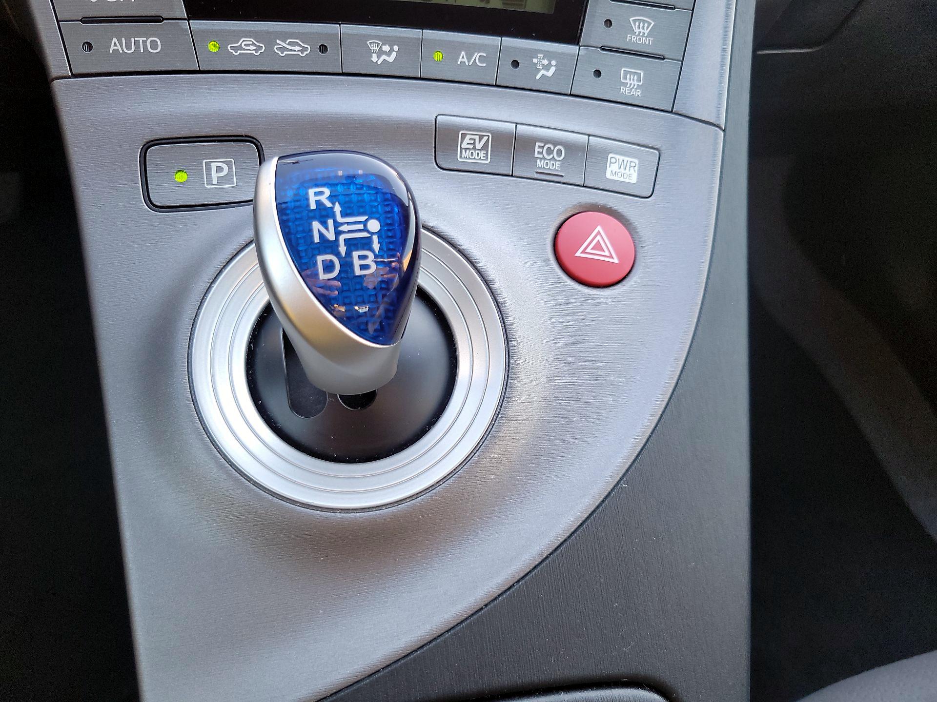 Thumbnail: 2014 Toyota Prius - 14