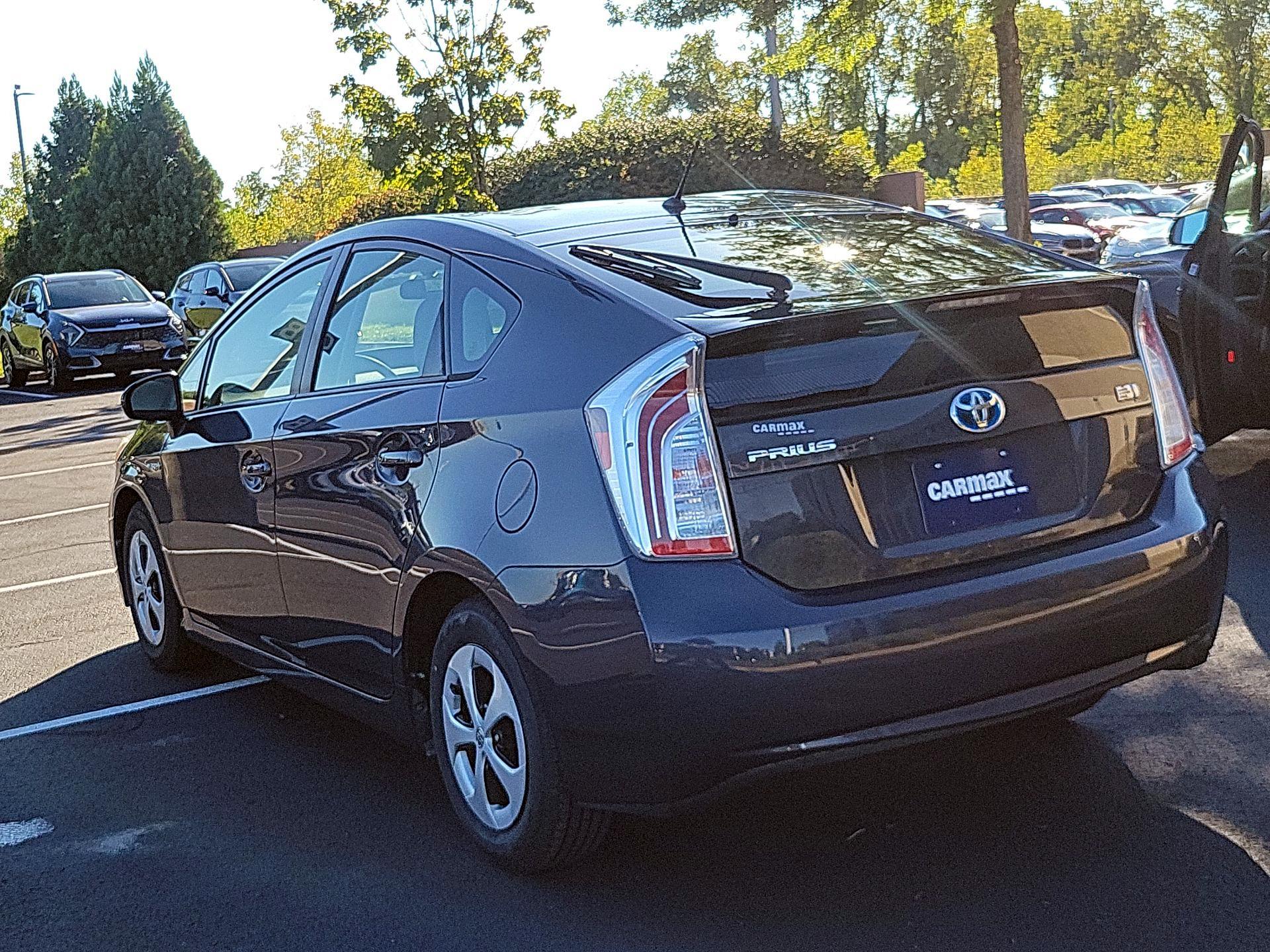 Thumbnail: 2014 Toyota Prius - 7