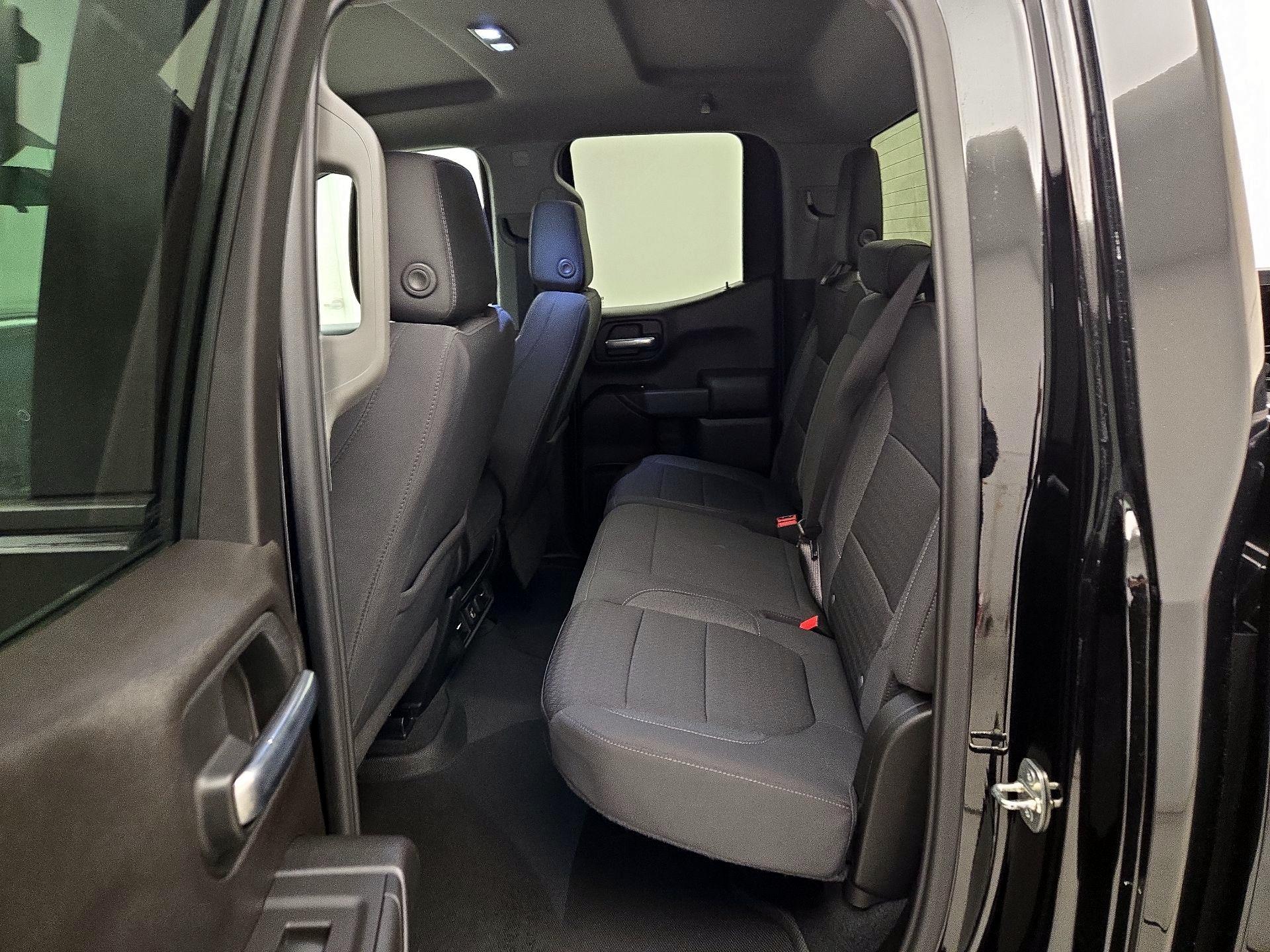 Thumbnail: 2020 Chevrolet Silverado 1500 - 19