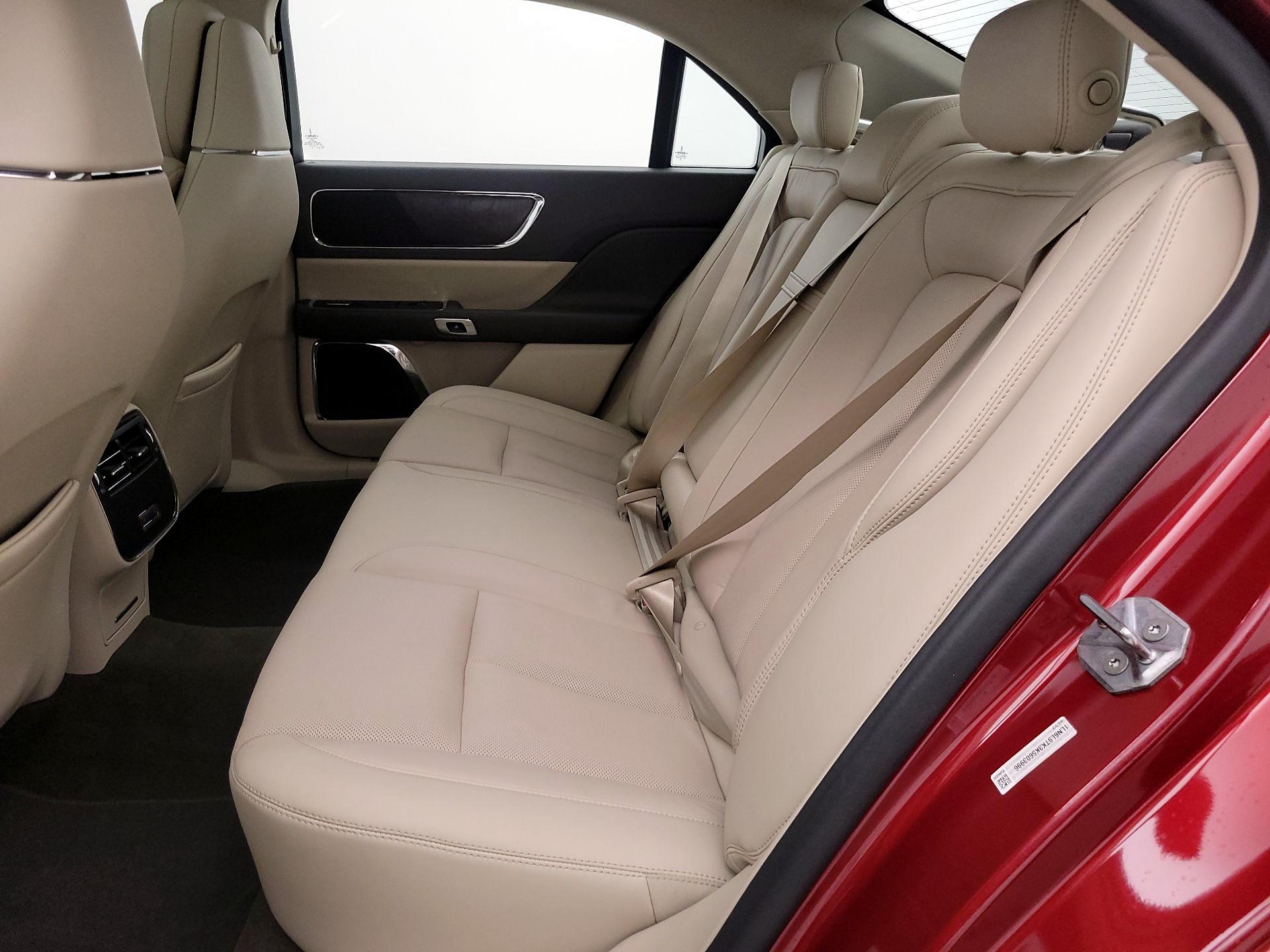 Thumbnail: 2019 Lincoln Continental - 20