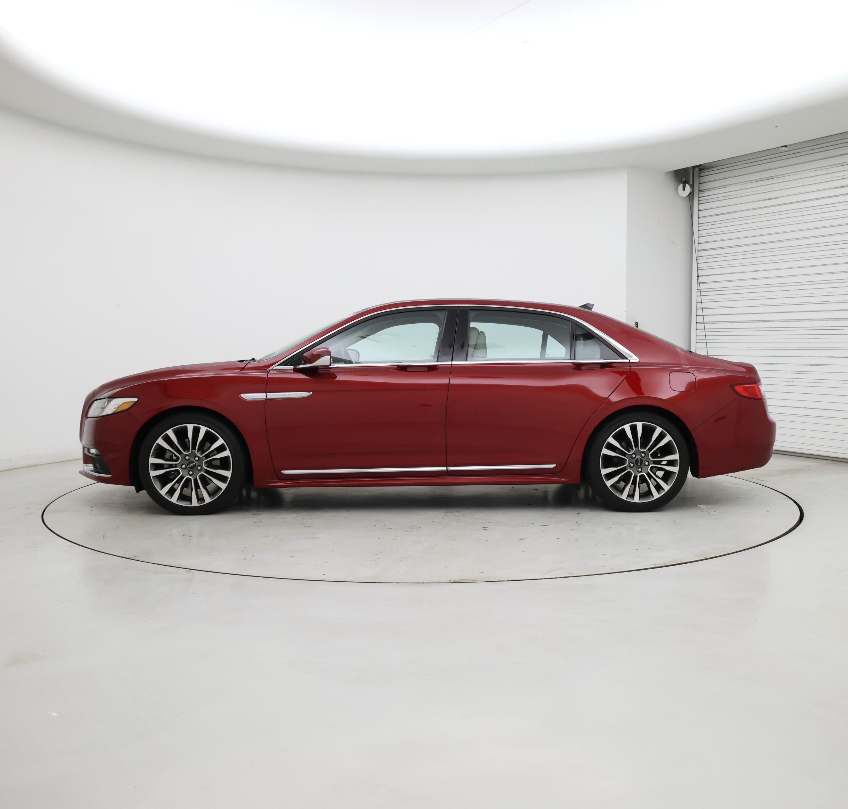 Thumbnail: 2019 Lincoln Continental - 3