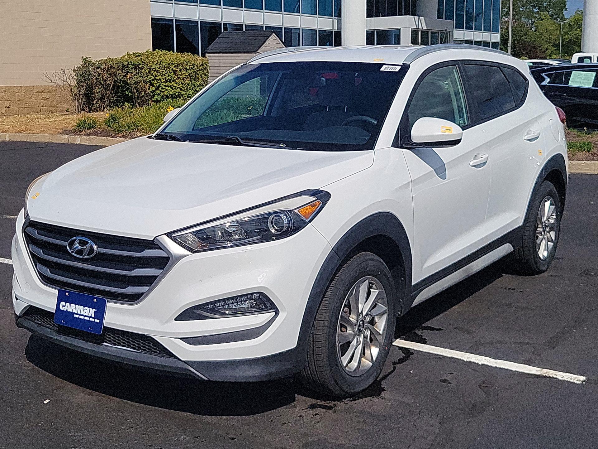 Thumbnail: 2017 Hyundai Tucson - 3
