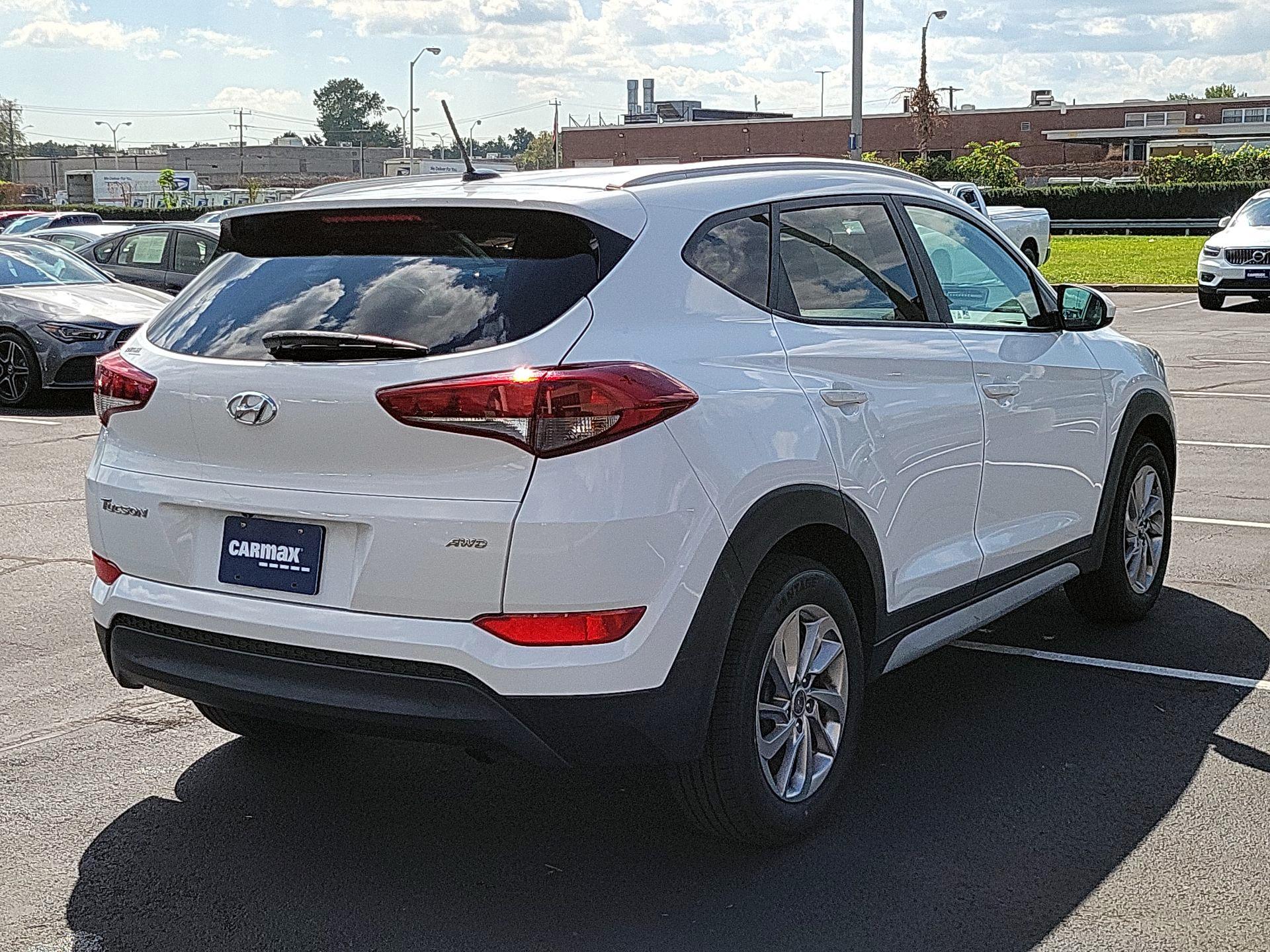 Thumbnail: 2017 Hyundai Tucson - 5