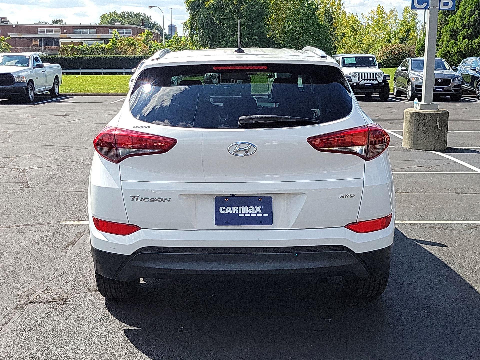 Thumbnail: 2017 Hyundai Tucson - 6