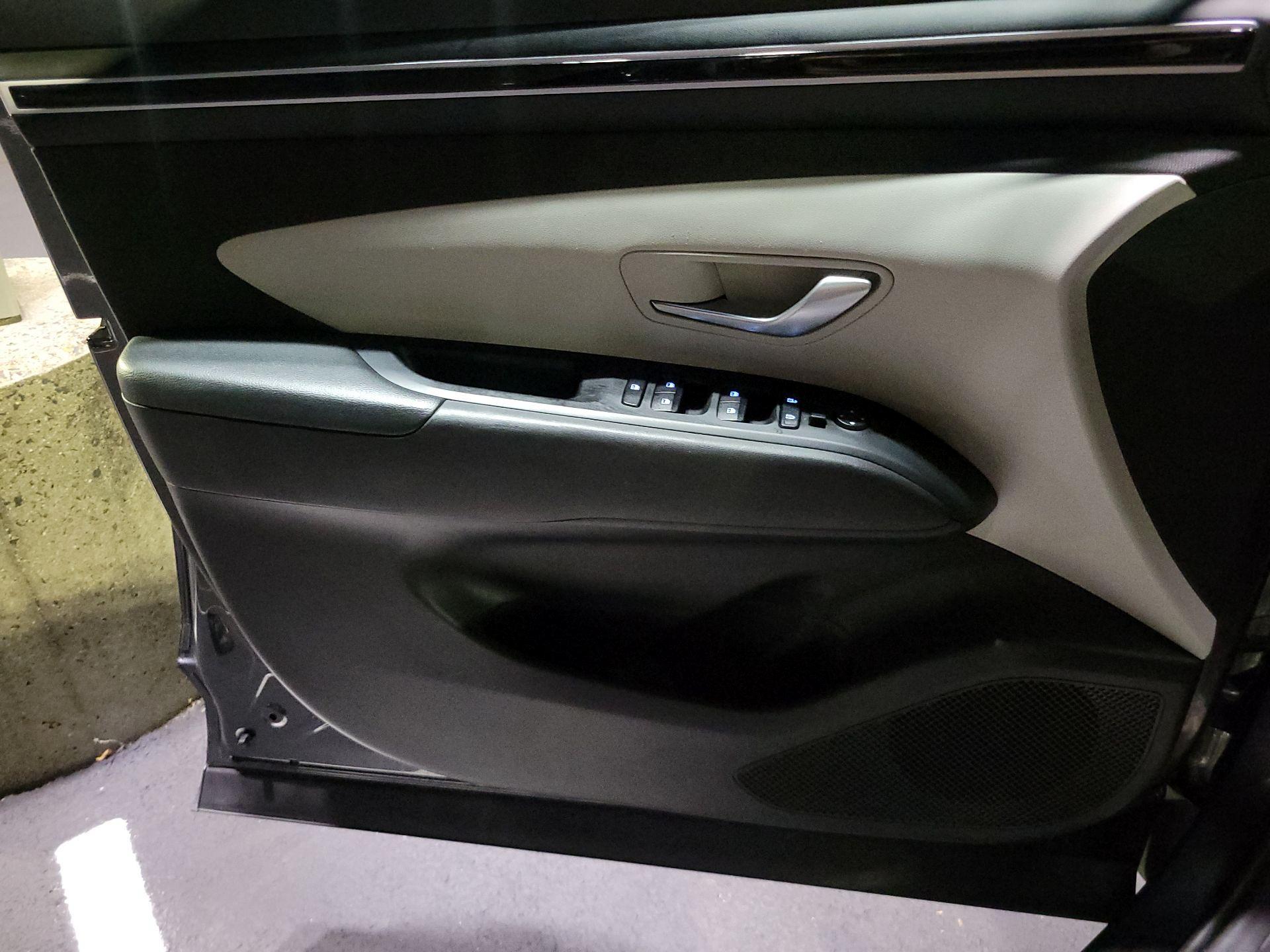 Thumbnail: 2023 Hyundai Tucson - 10