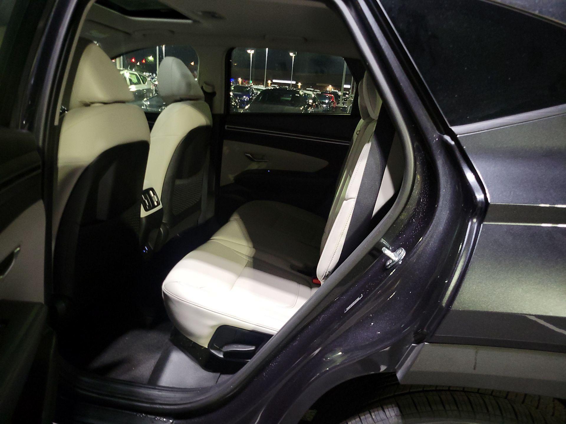 Thumbnail: 2023 Hyundai Tucson - 18