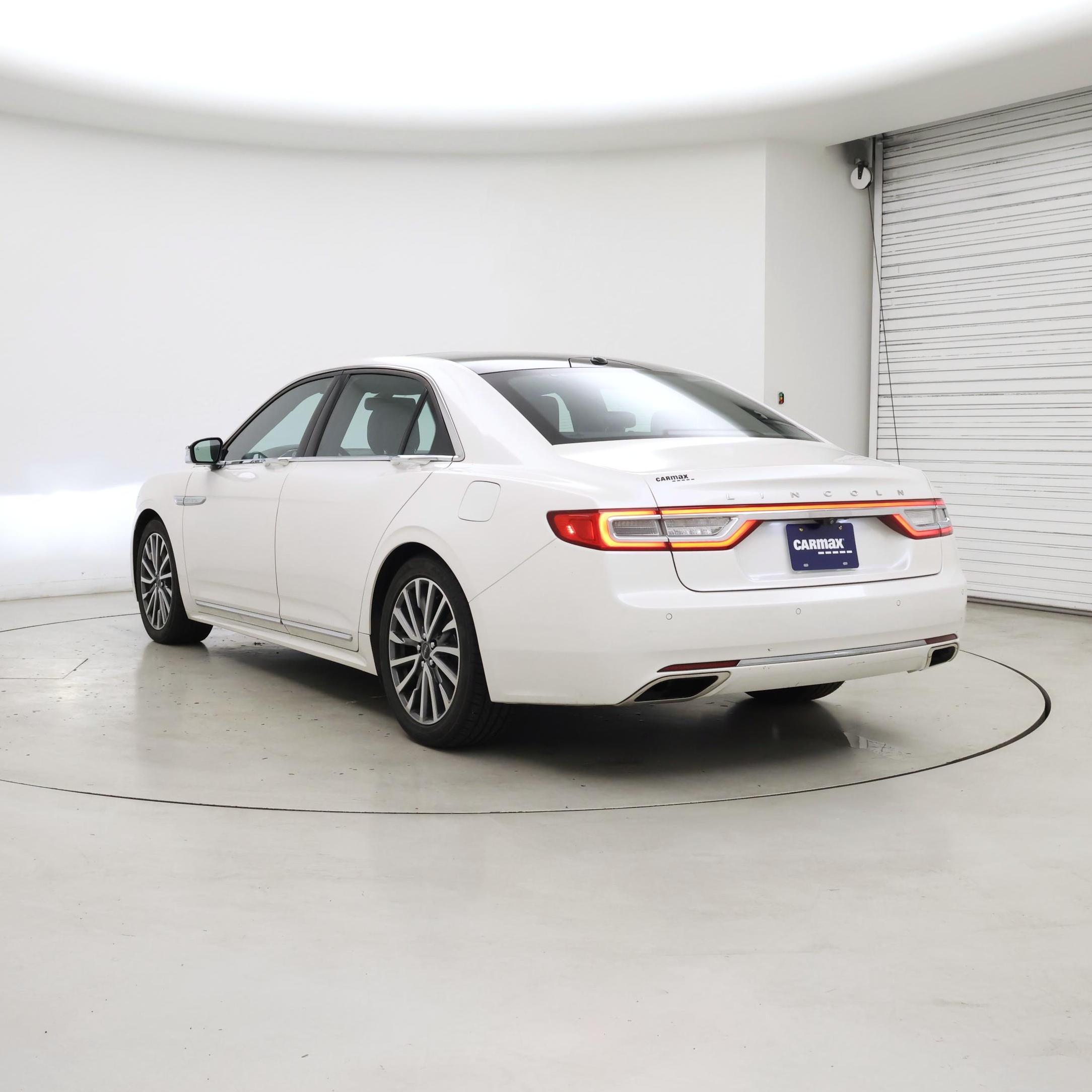 Thumbnail: 2017 Lincoln Continental - 2