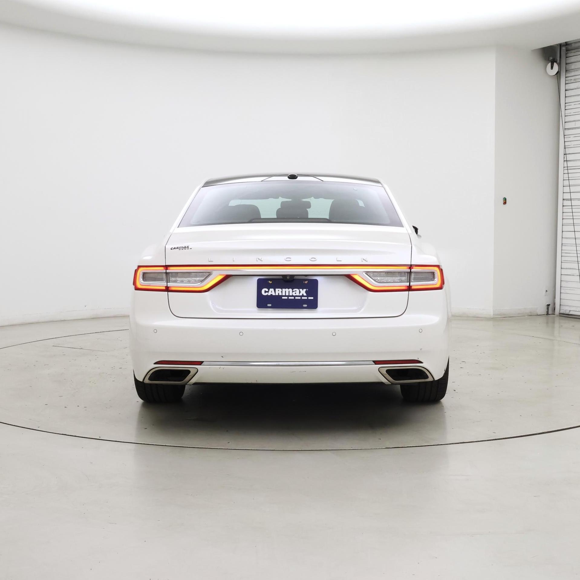 Thumbnail: 2017 Lincoln Continental - 6
