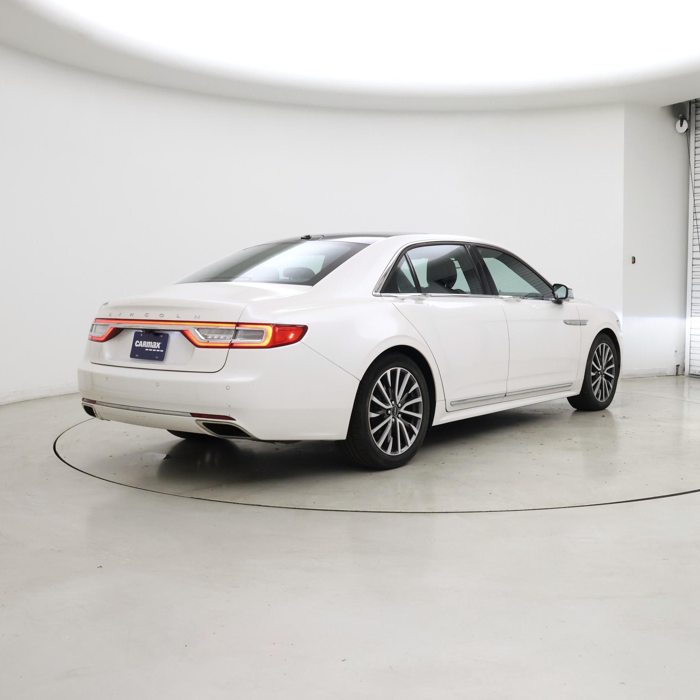 Thumbnail: 2017 Lincoln Continental - 8