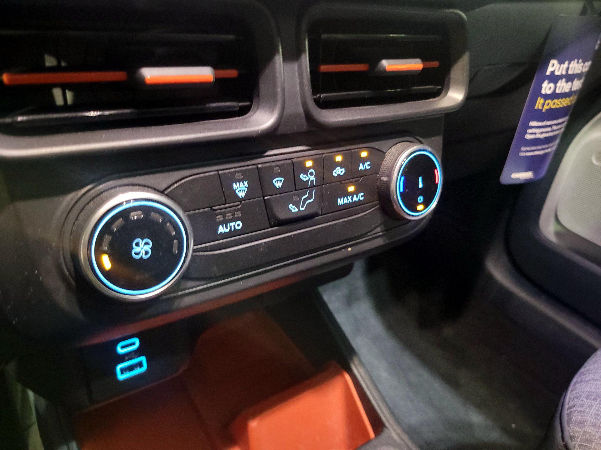 Thumbnail: 2022 Ford Maverick - 14