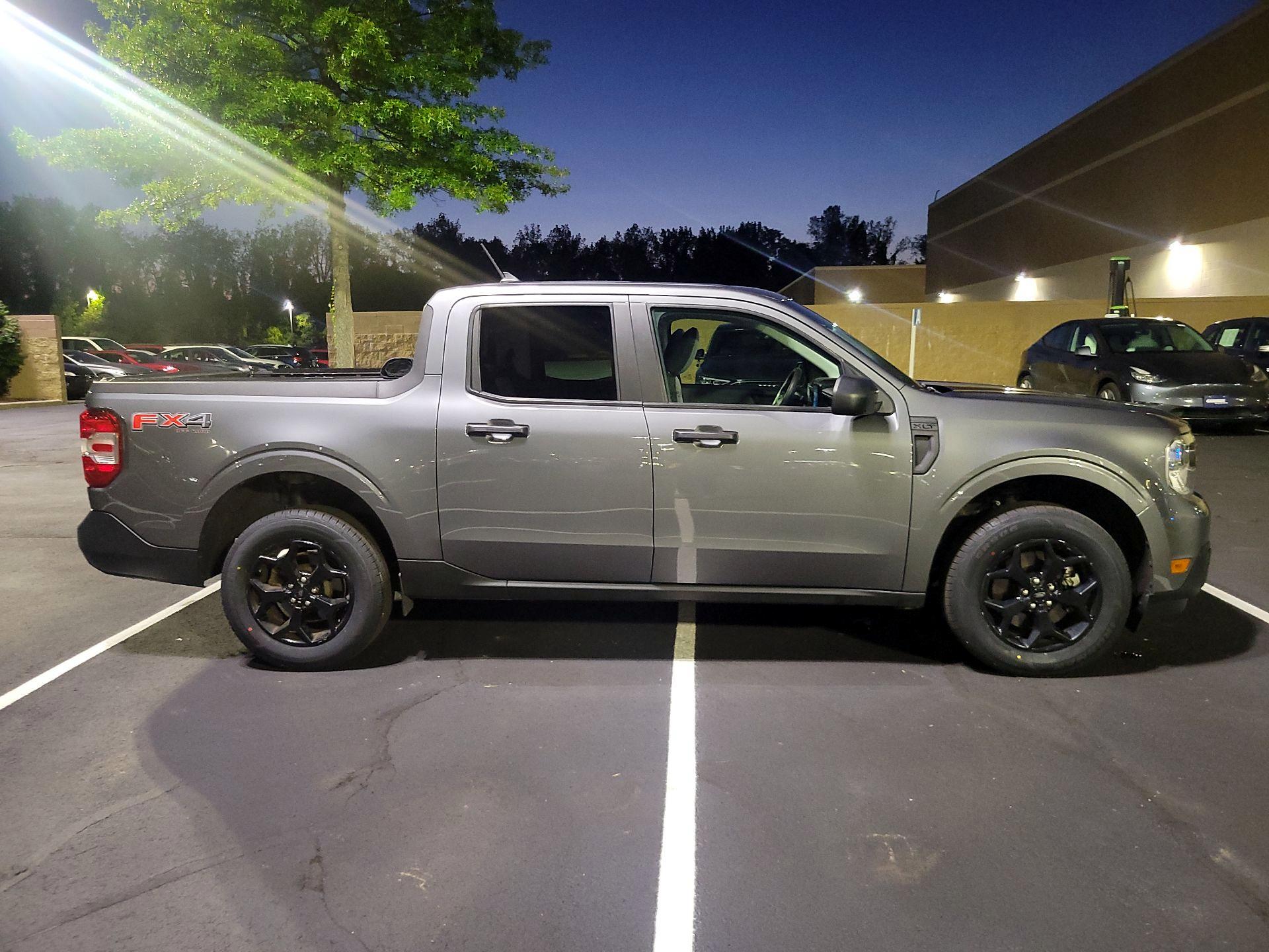 Thumbnail: 2022 Ford Maverick - 4