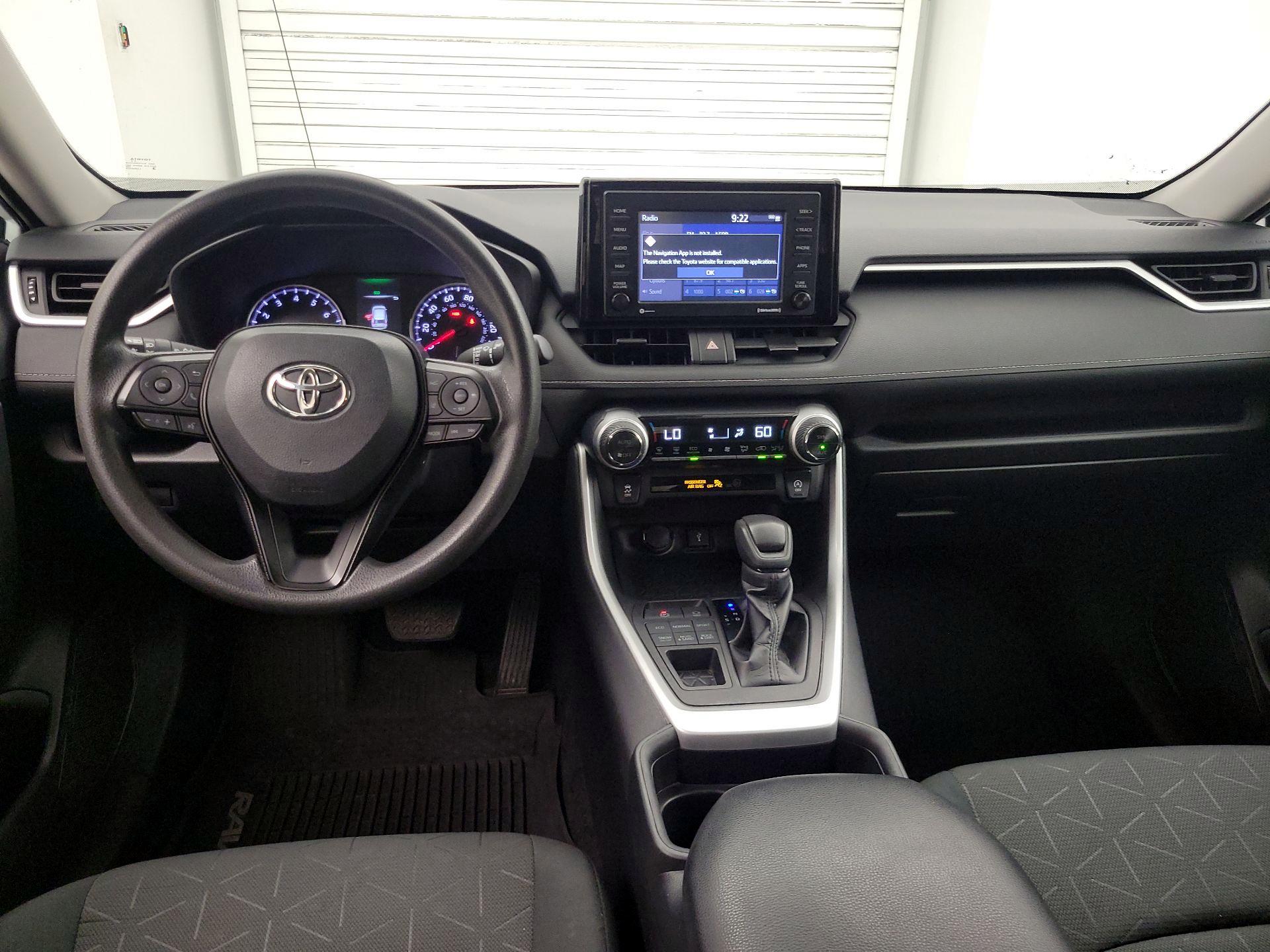 Thumbnail: 2021 Toyota RAV4 - 9