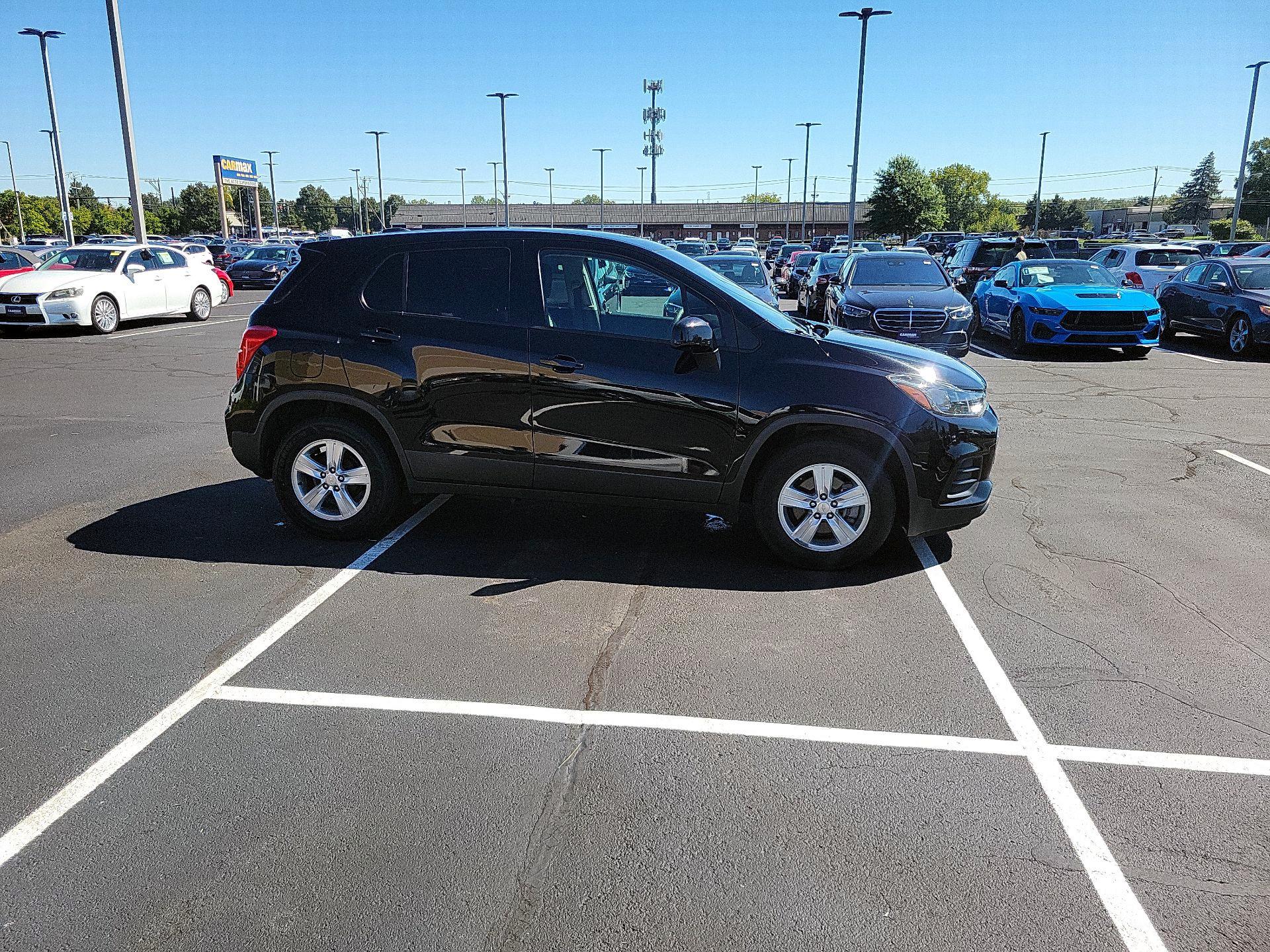 Thumbnail: 2019 Chevrolet Trax - 4