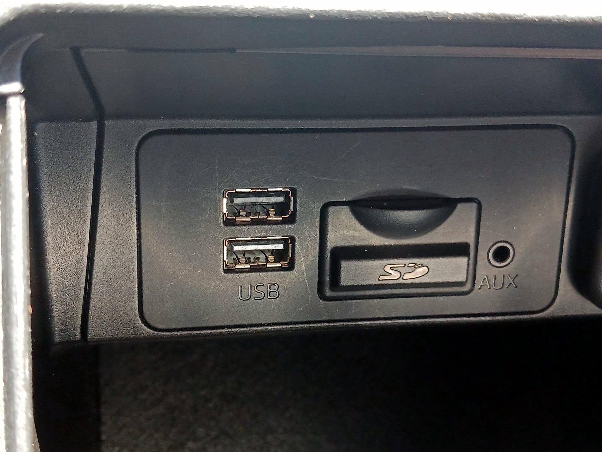 Thumbnail: 2014 Mazda Mazda3 - 16