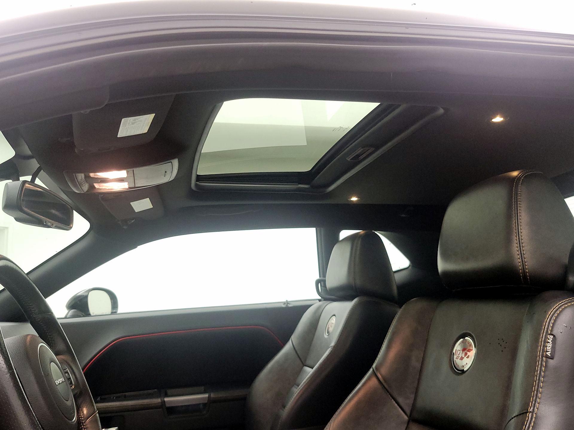 Thumbnail: 2014 Dodge Challenger - 18