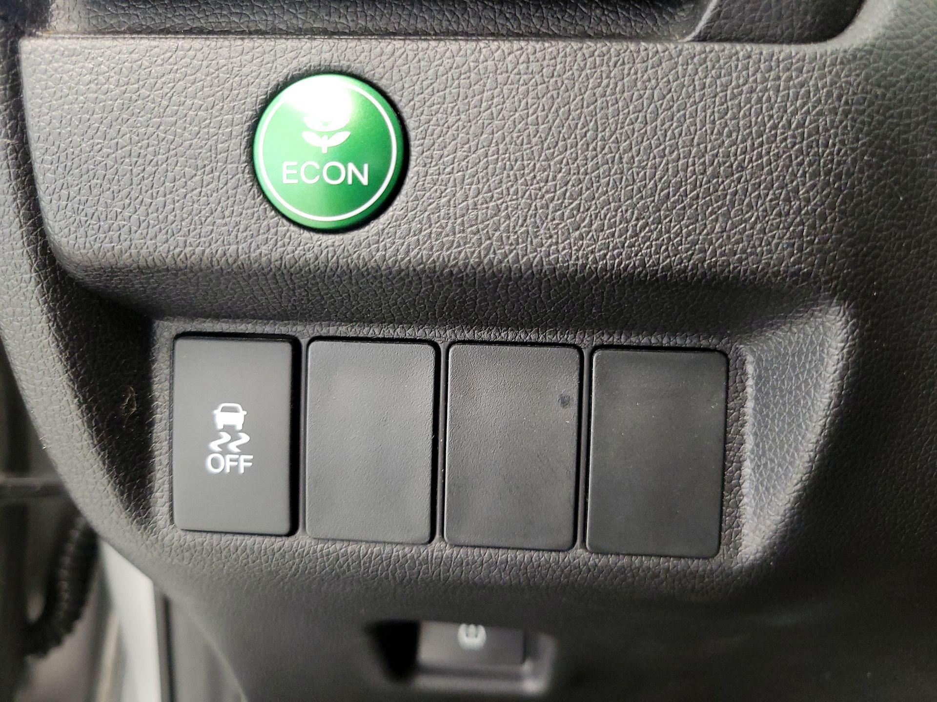 Thumbnail: 2016 Honda Fit - 13