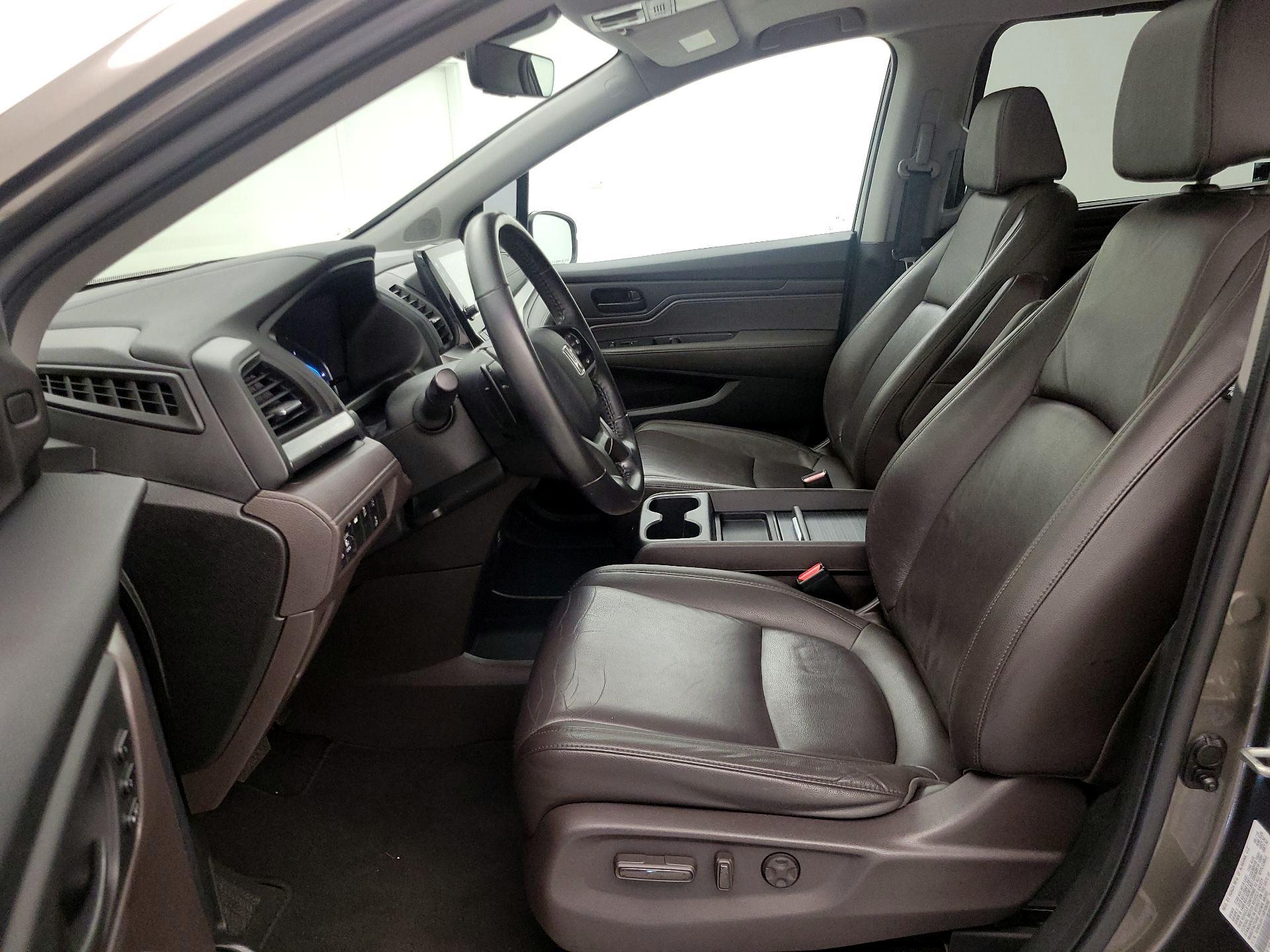Thumbnail: 2019 Honda Odyssey - 11
