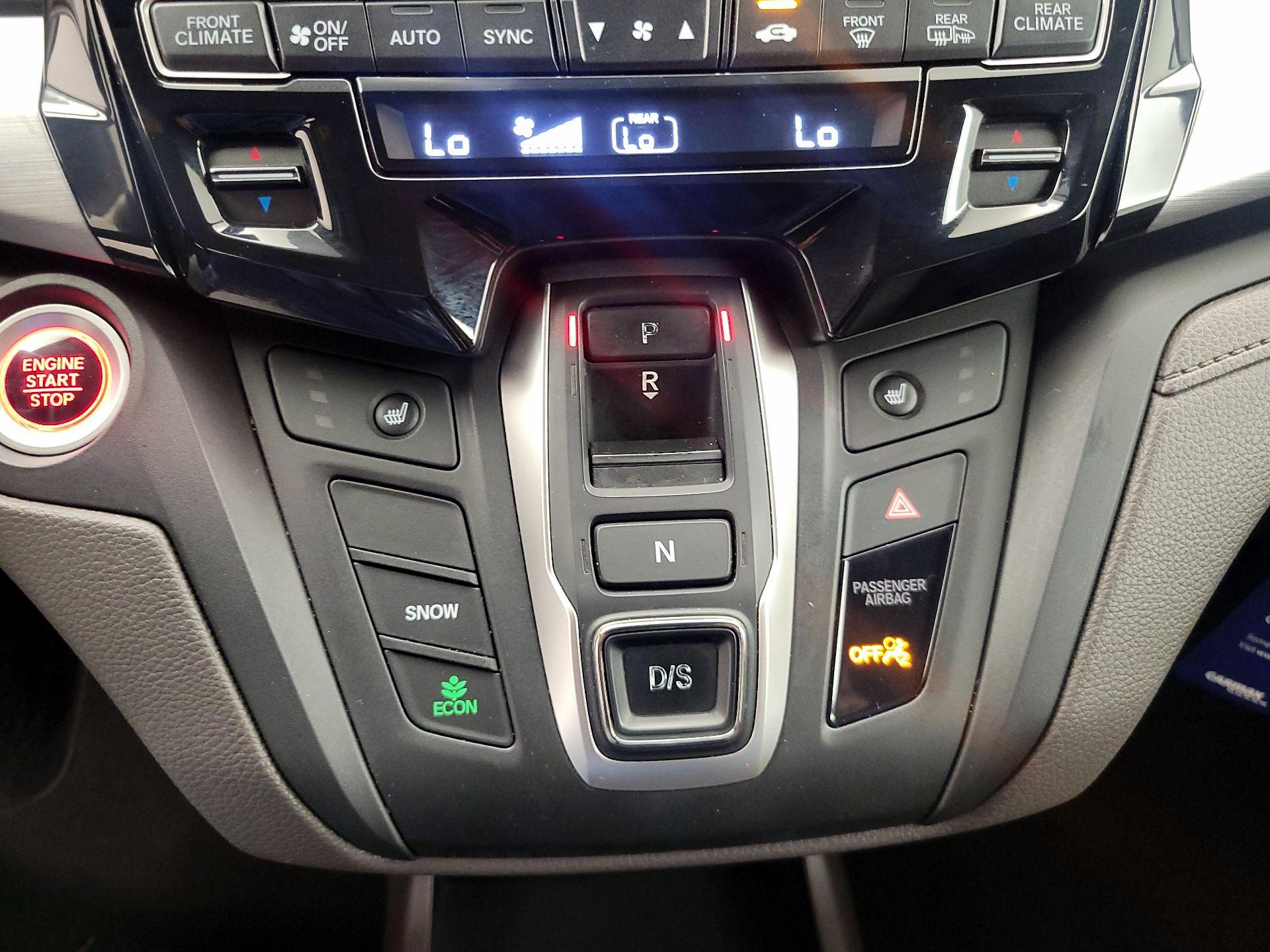 Thumbnail: 2019 Honda Odyssey - 17