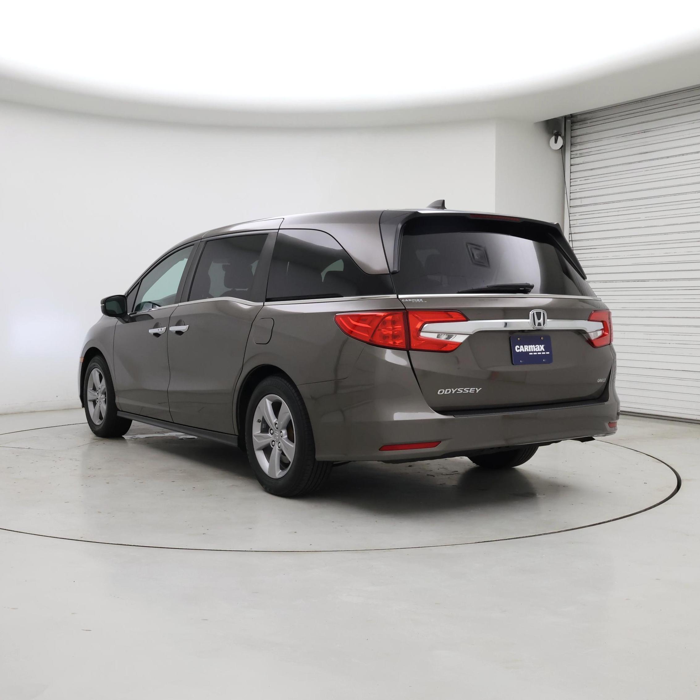 Thumbnail: 2019 Honda Odyssey - 2