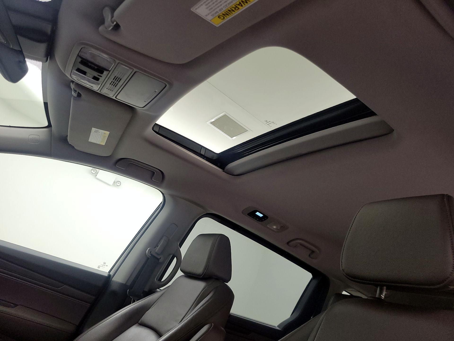Thumbnail: 2019 Honda Odyssey - 19
