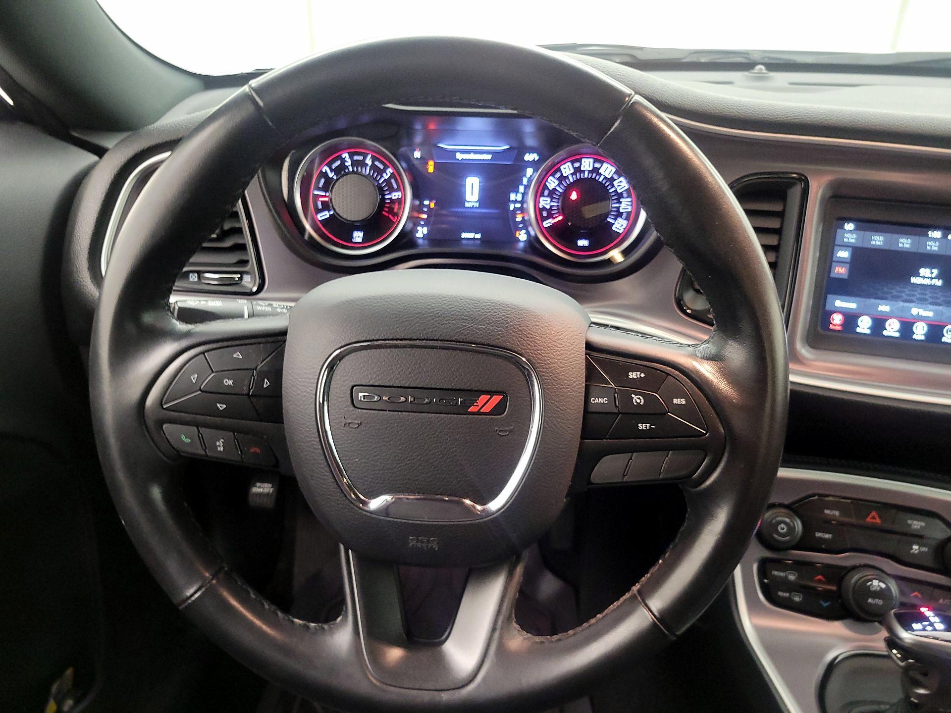 Thumbnail: 2019 Dodge Challenger - 10