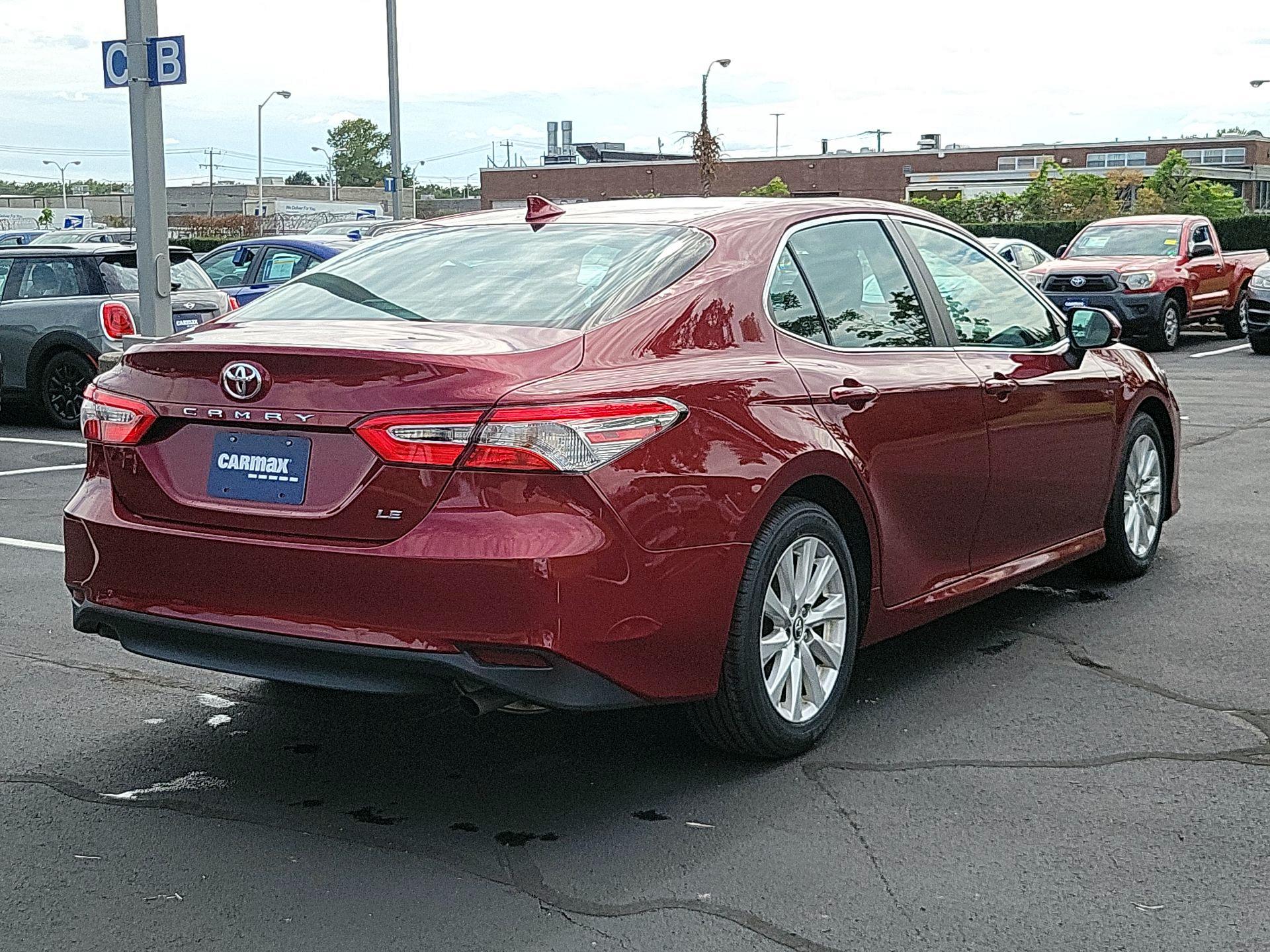 Thumbnail: 2019 Toyota Camry - 5