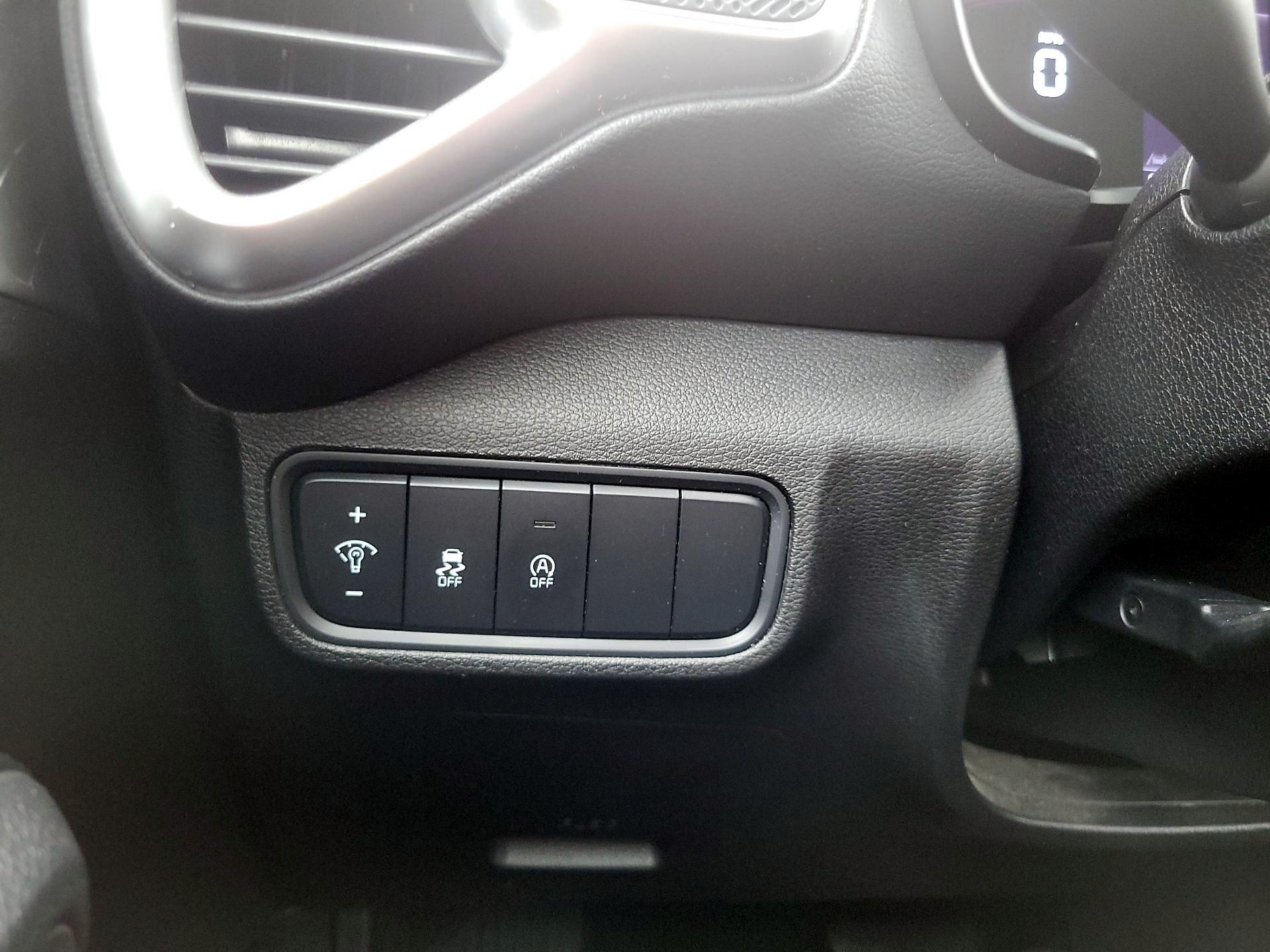 Thumbnail: 2023 Kia Soul - 11