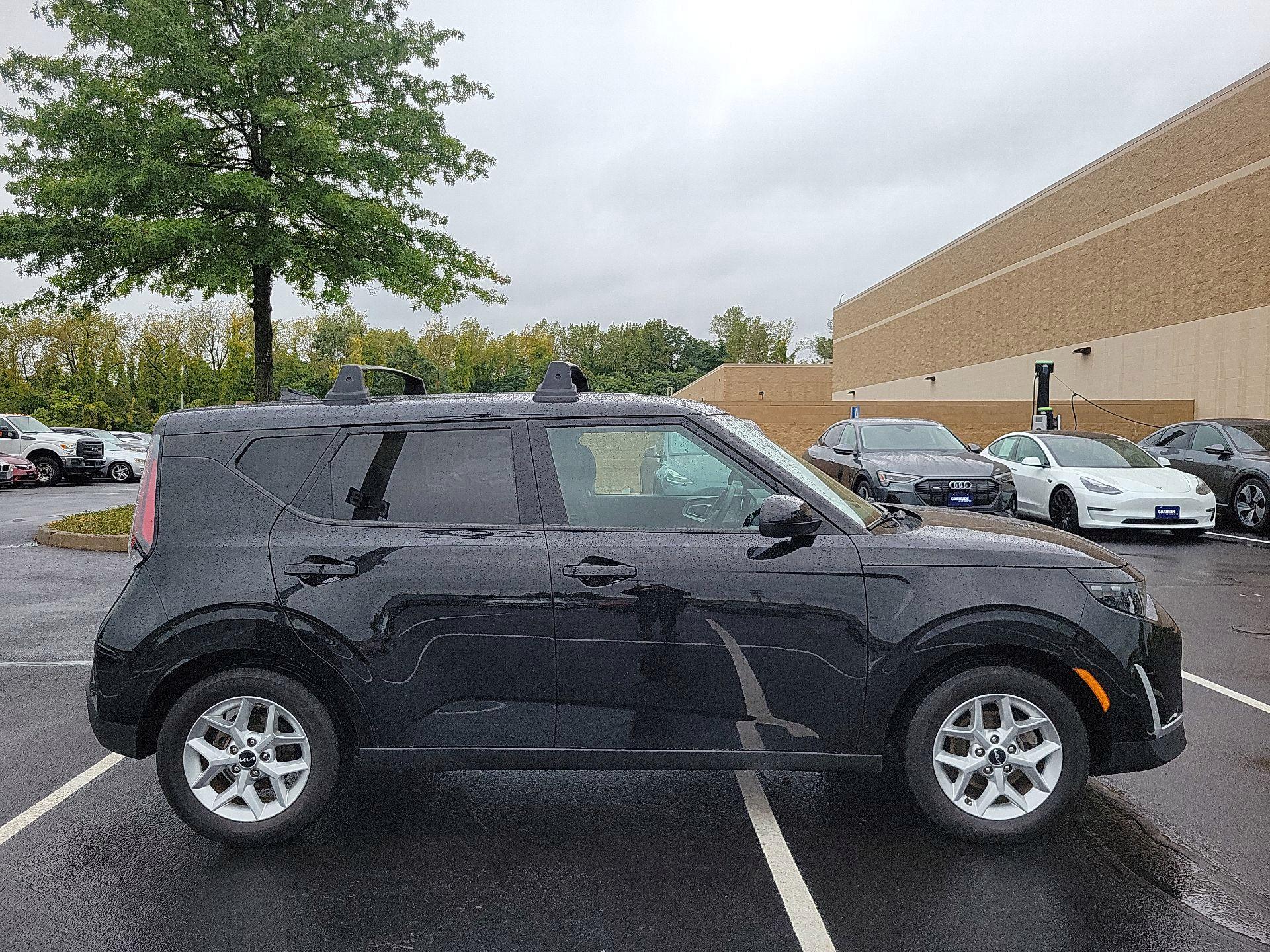 Thumbnail: 2023 Kia Soul - 4