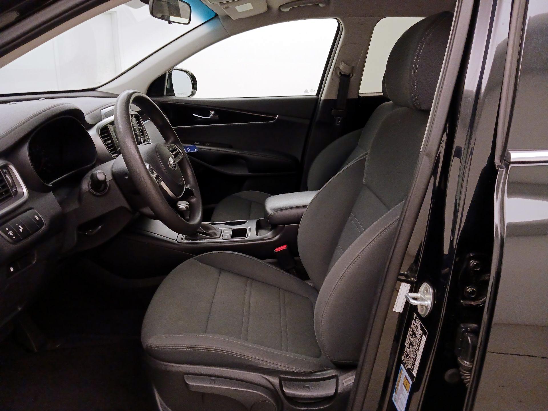 Thumbnail: 2020 Kia Sorento - 11