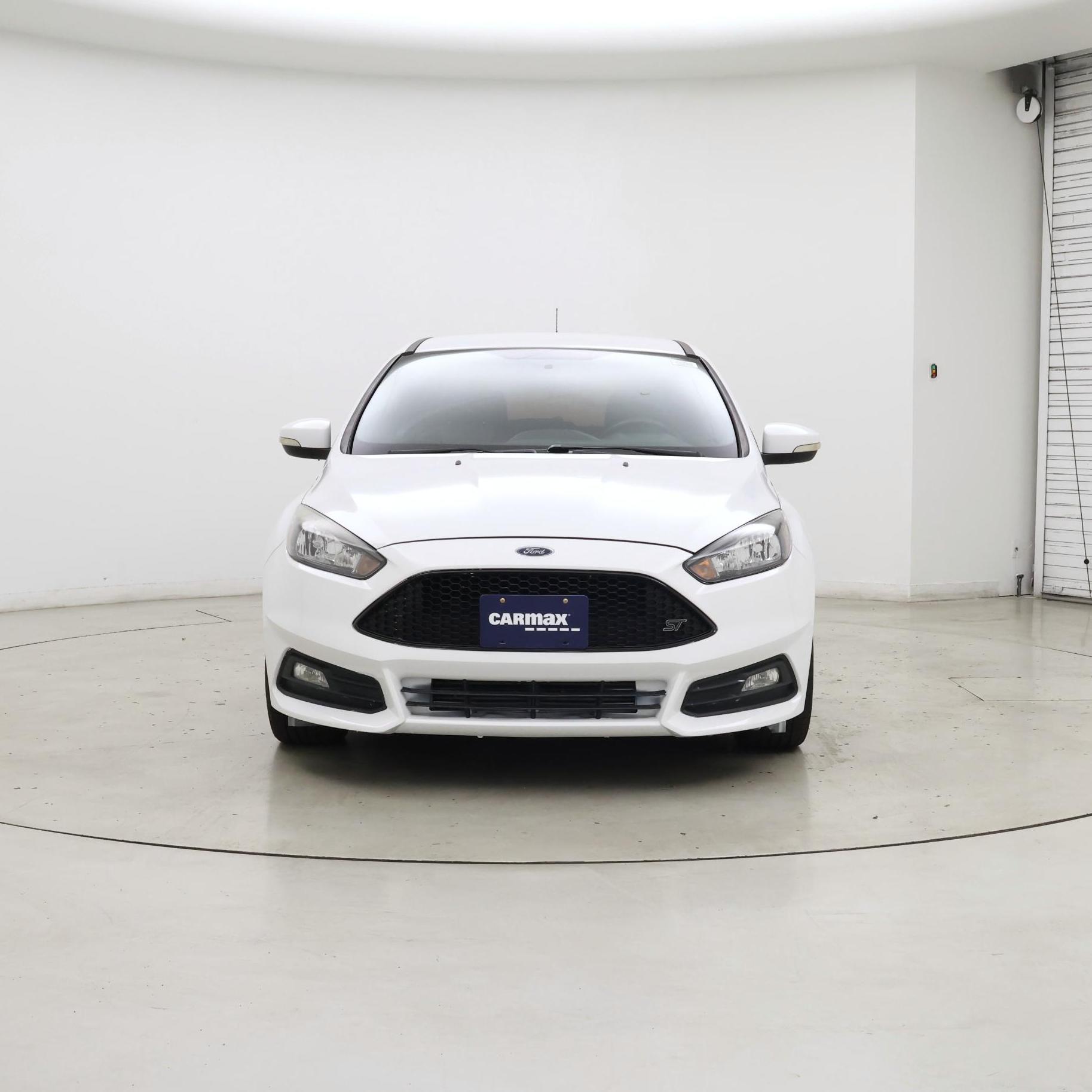 Thumbnail: 2017 Ford Focus - 5