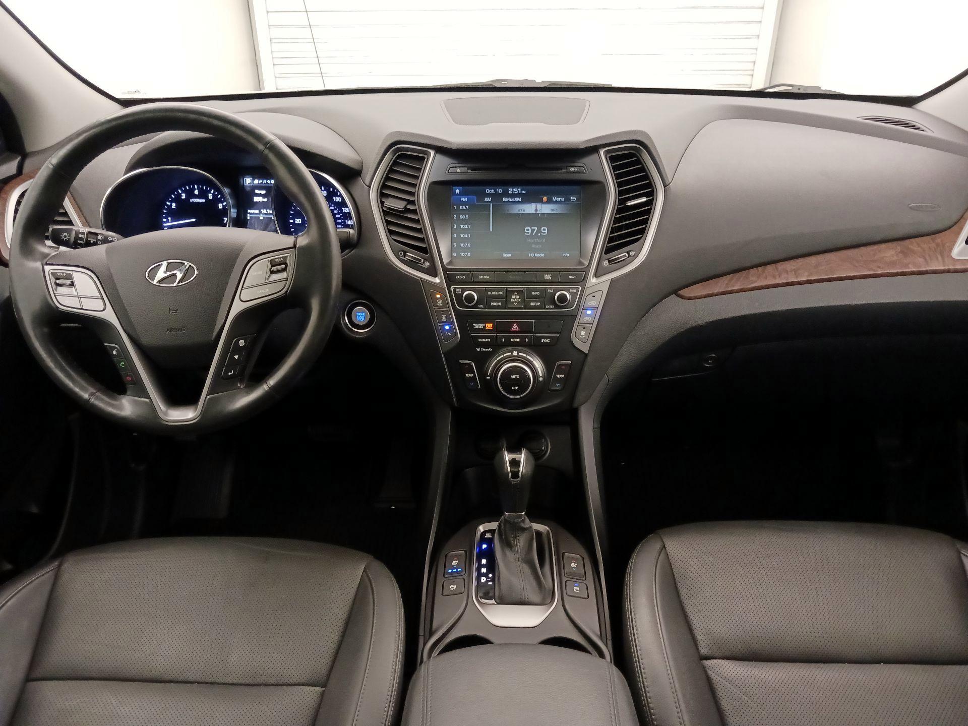 Thumbnail: 2017 Hyundai Santa Fe - 9