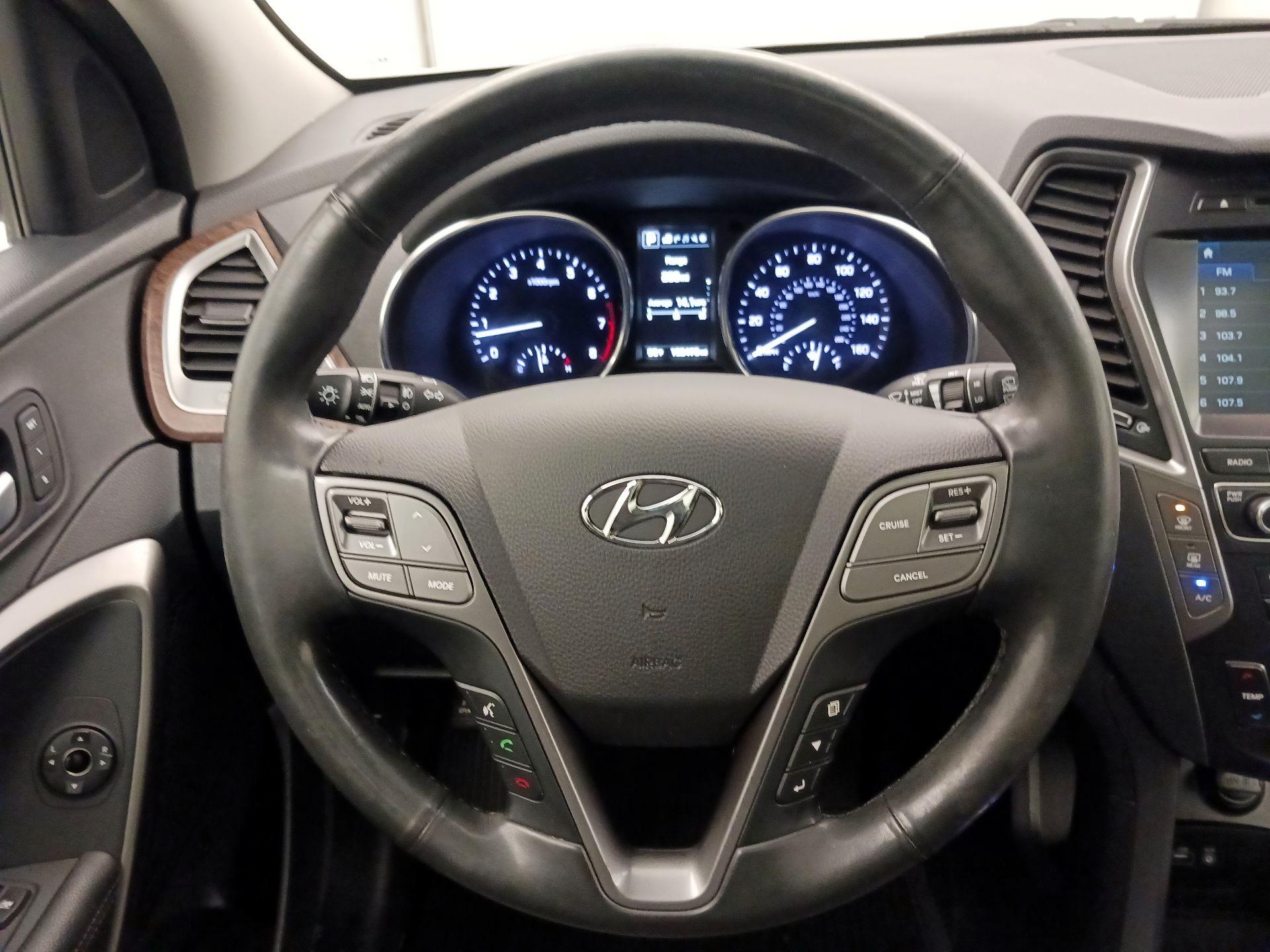 Thumbnail: 2017 Hyundai Santa Fe - 10
