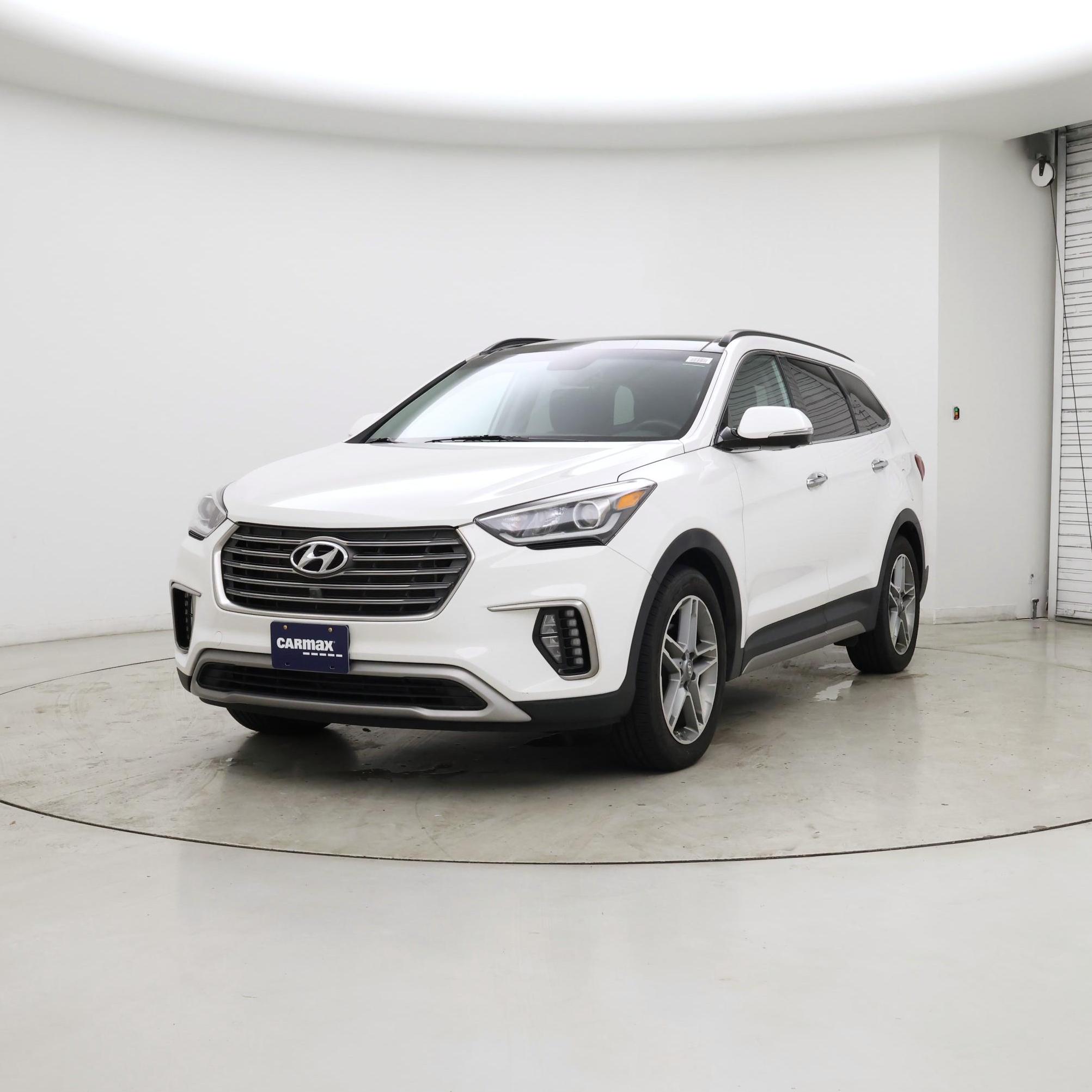 Thumbnail: 2017 Hyundai Santa Fe - 4