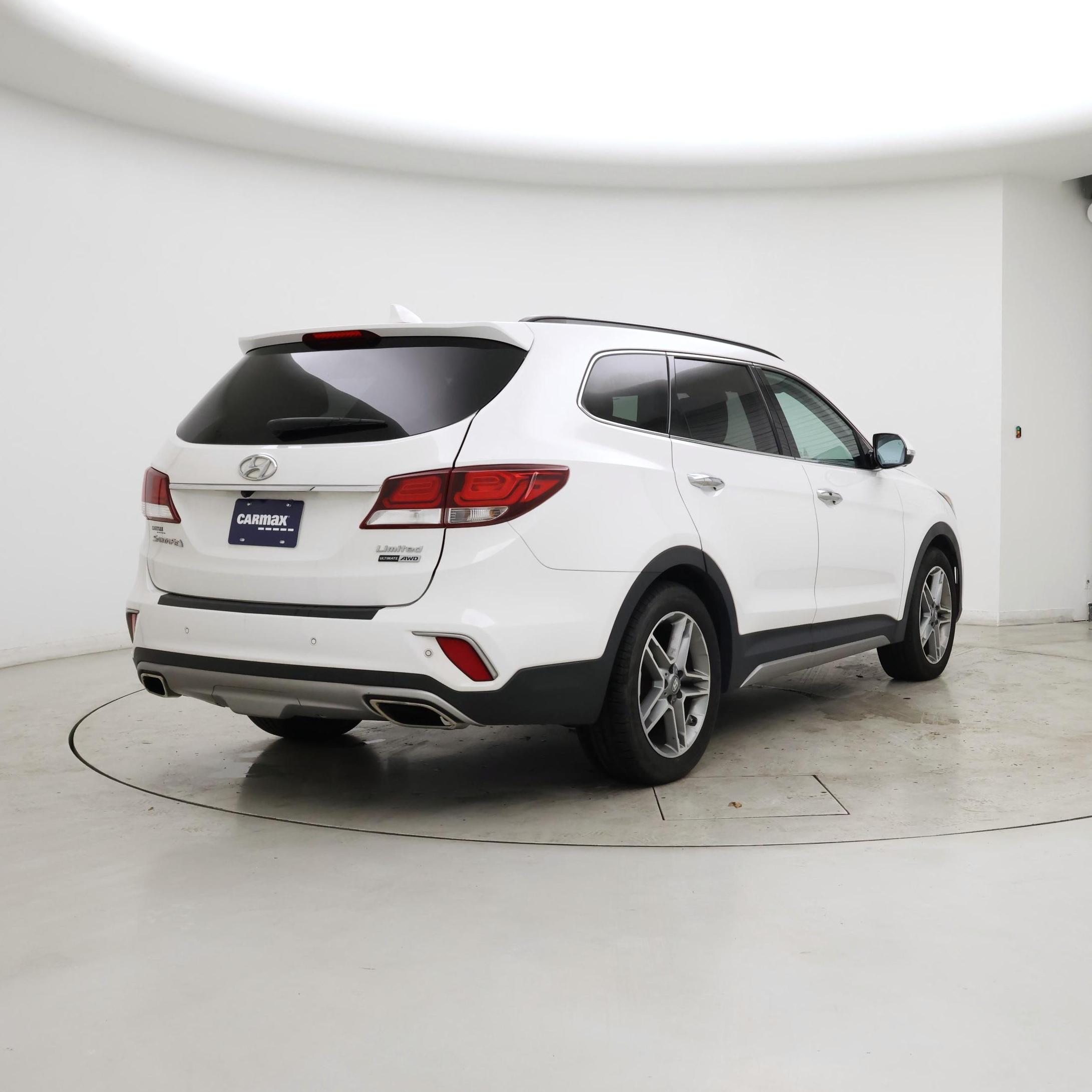 Thumbnail: 2017 Hyundai Santa Fe - 8