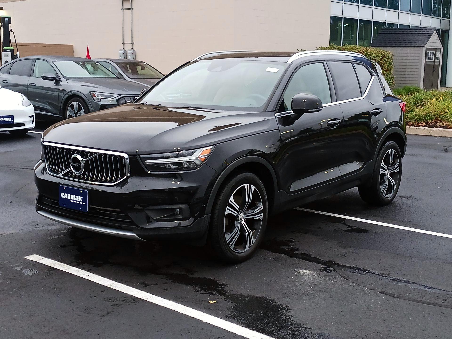 Thumbnail: 2019 Volvo XC40 - 3