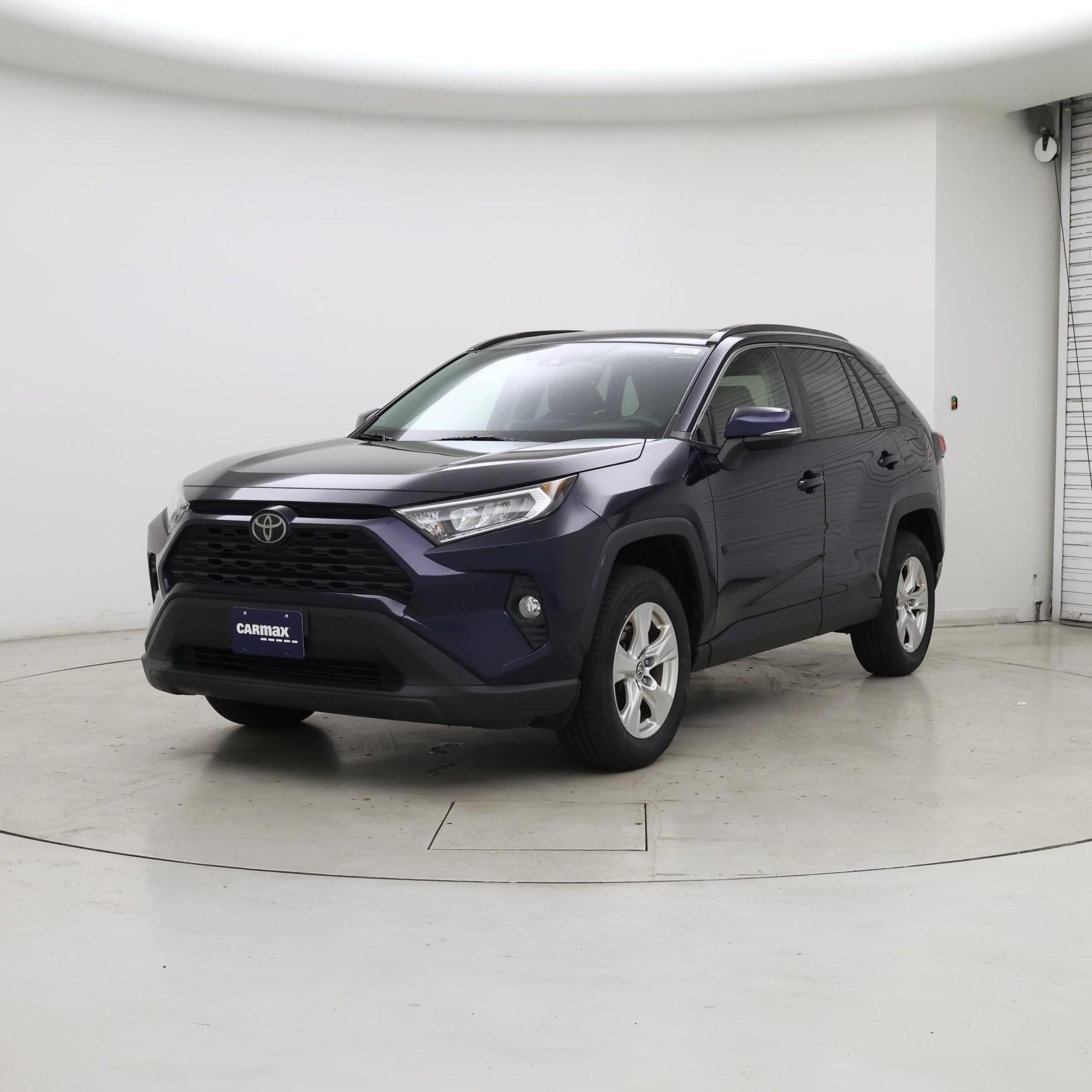 Thumbnail: 2020 Toyota RAV4 - 4