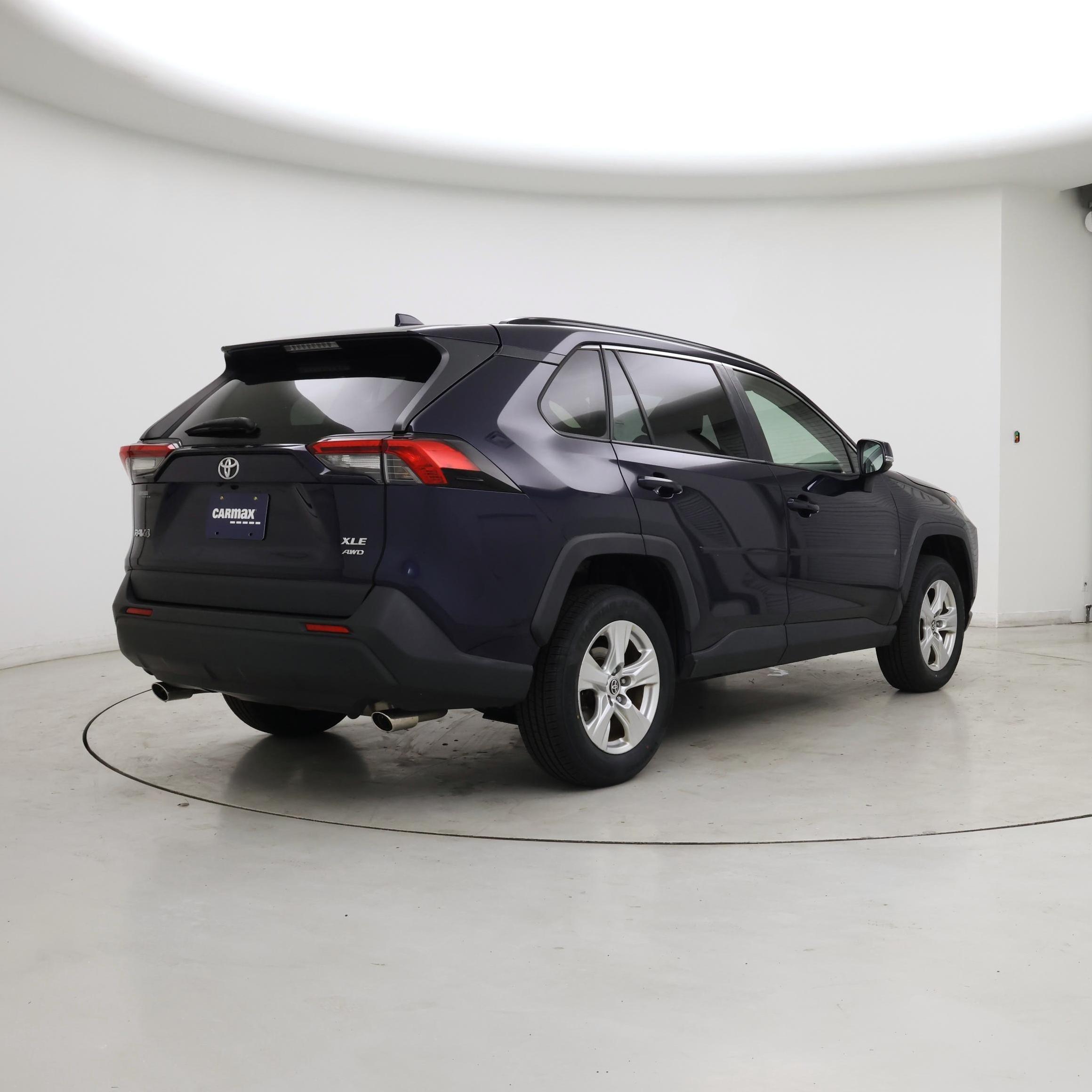 Thumbnail: 2020 Toyota RAV4 - 8