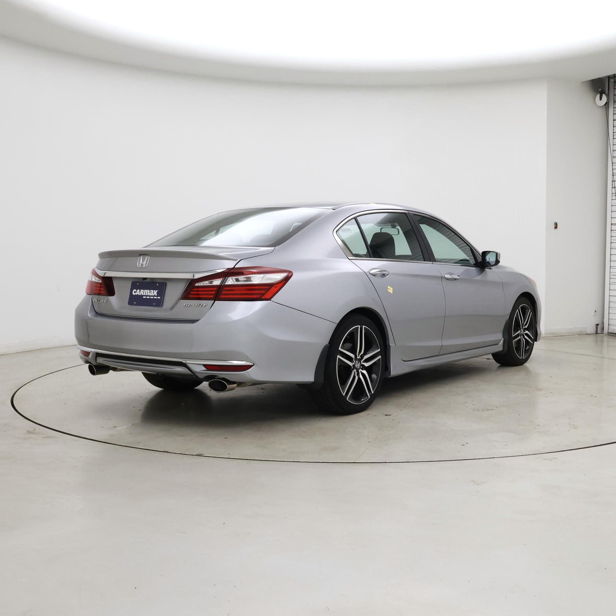 Thumbnail: 2017 Honda Accord - 8
