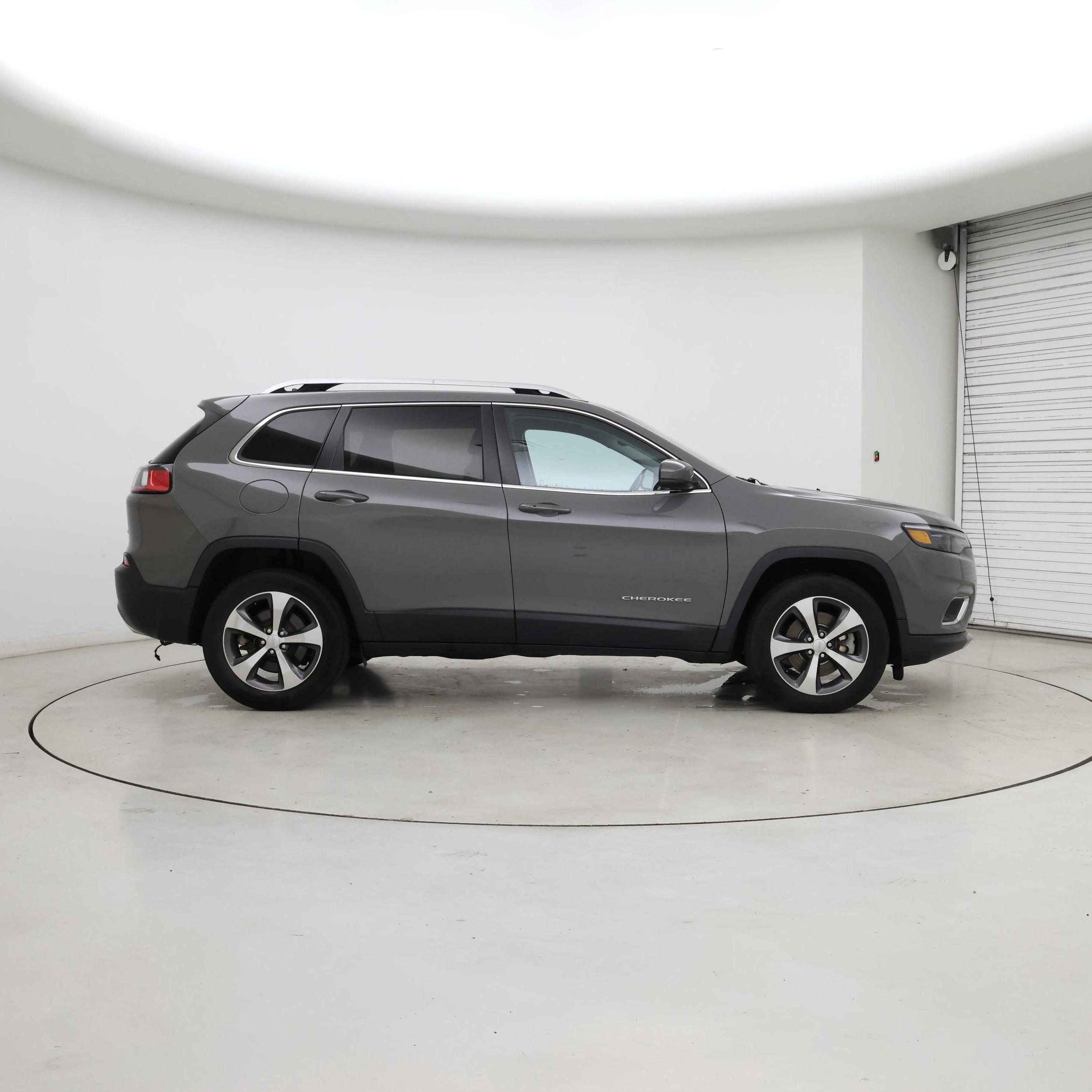 Thumbnail: 2020 Jeep Cherokee - 7