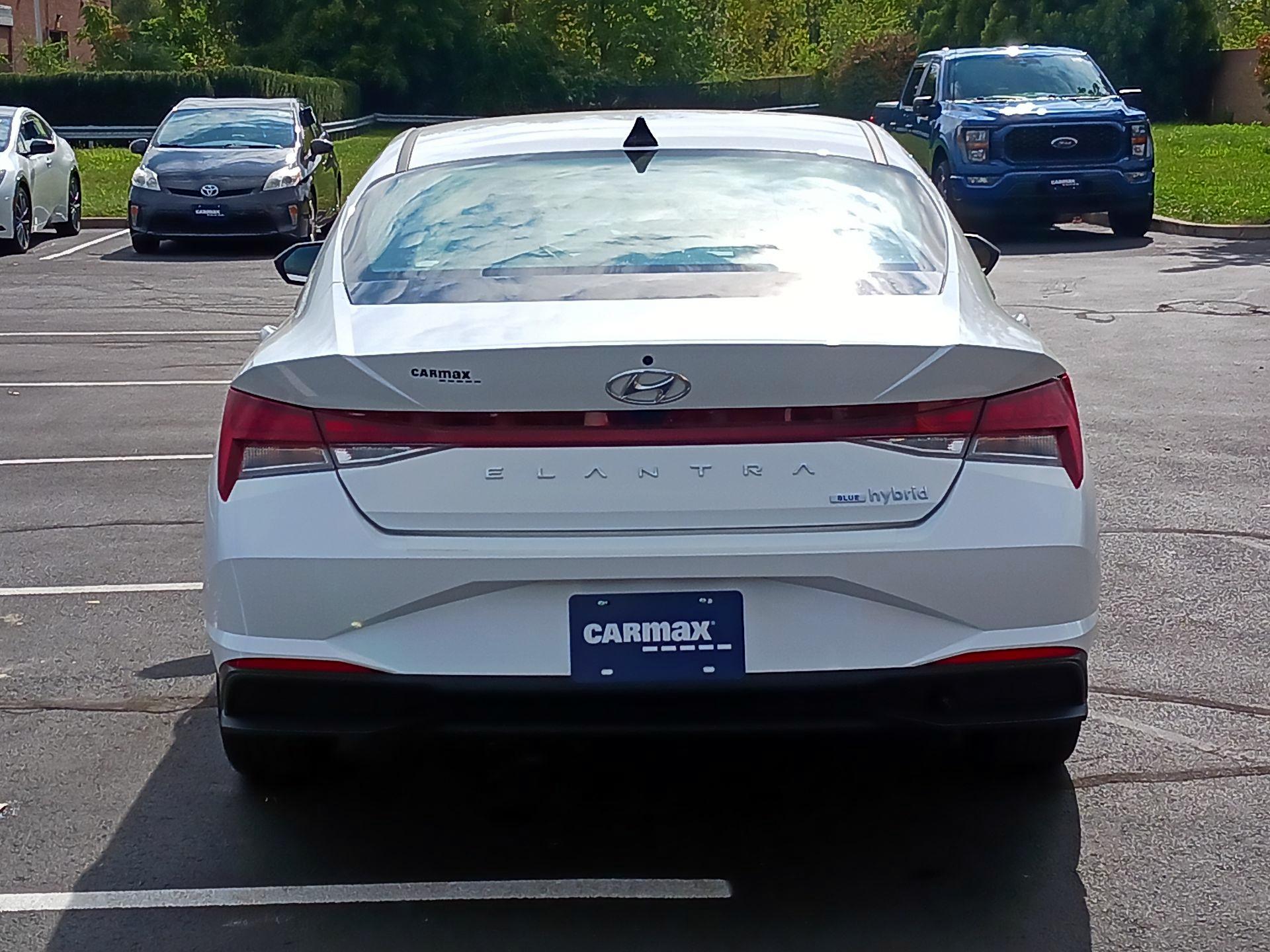 Thumbnail: 2023 Hyundai Elantra - 6