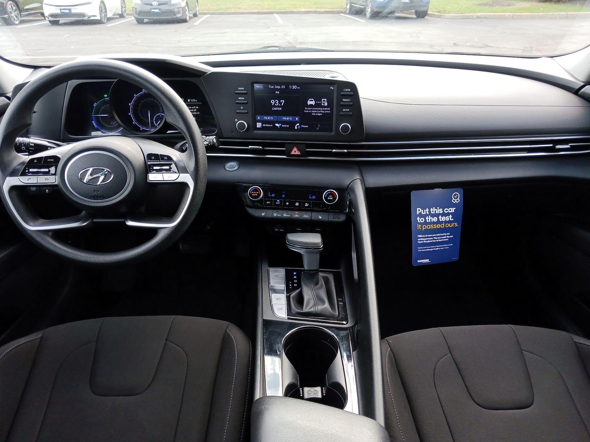 Thumbnail: 2023 Hyundai Elantra - 8