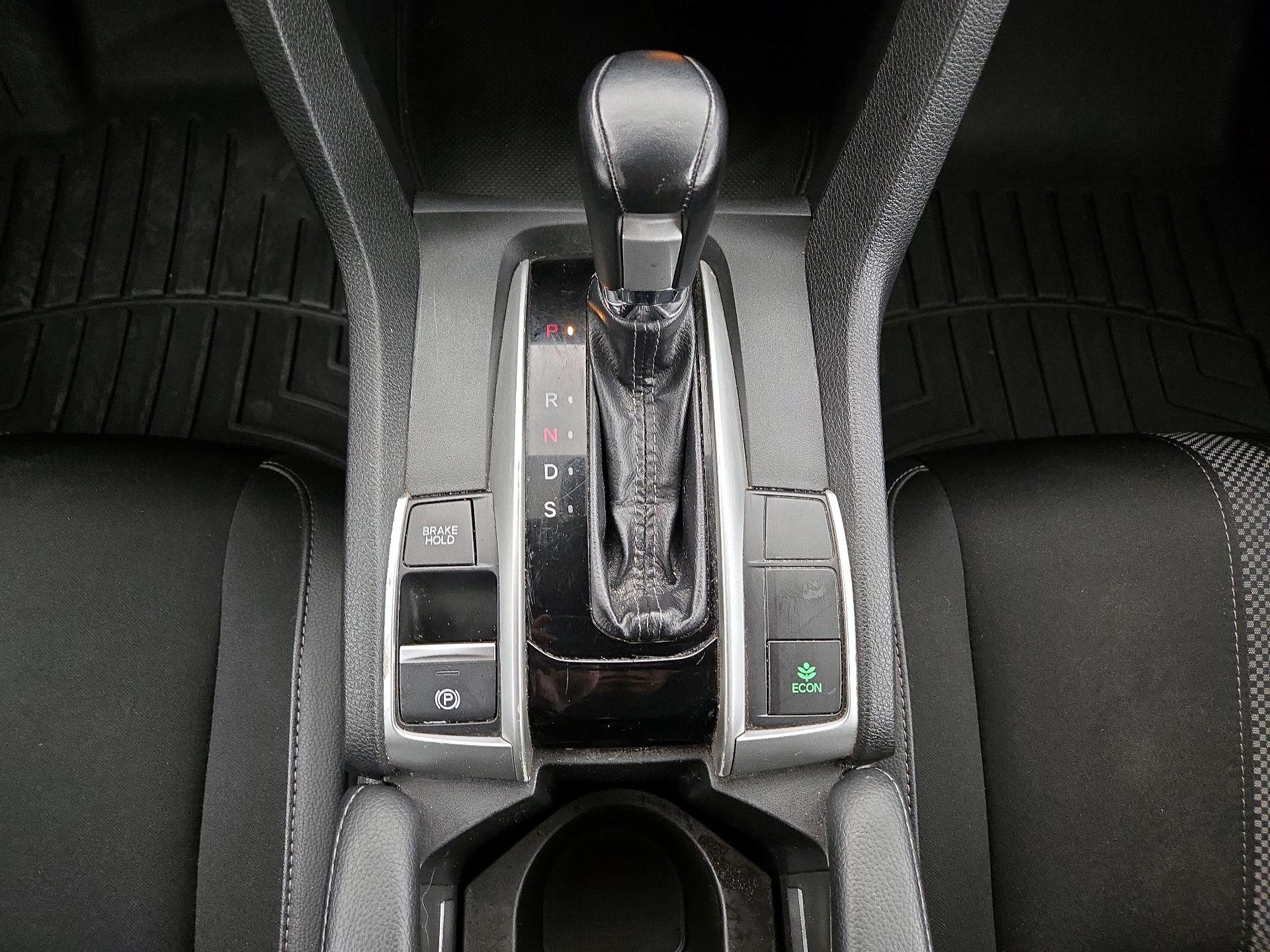 Thumbnail: 2019 Honda Civic - 17
