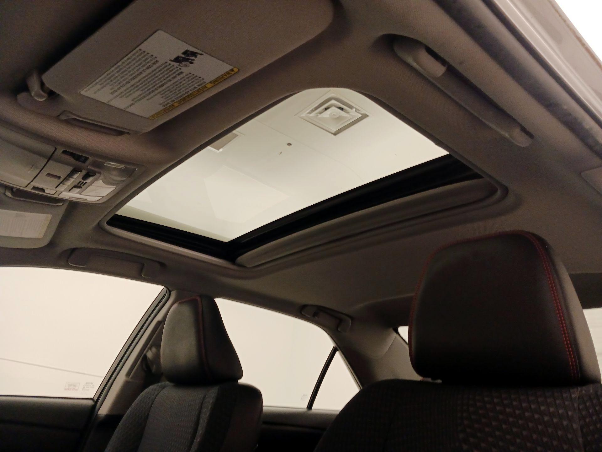 Thumbnail: 2015 Toyota Camry - 19