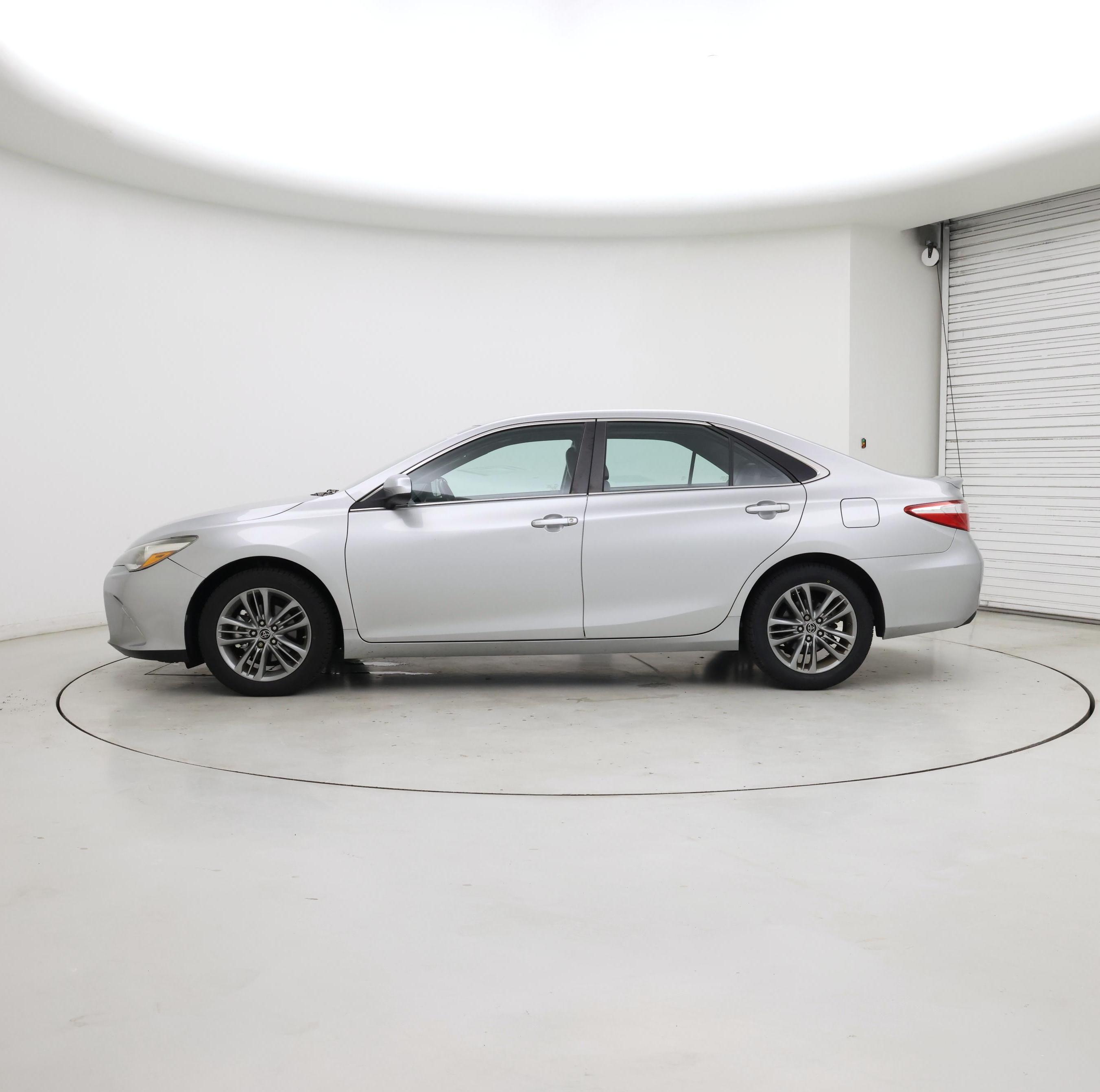 Thumbnail: 2015 Toyota Camry - 3