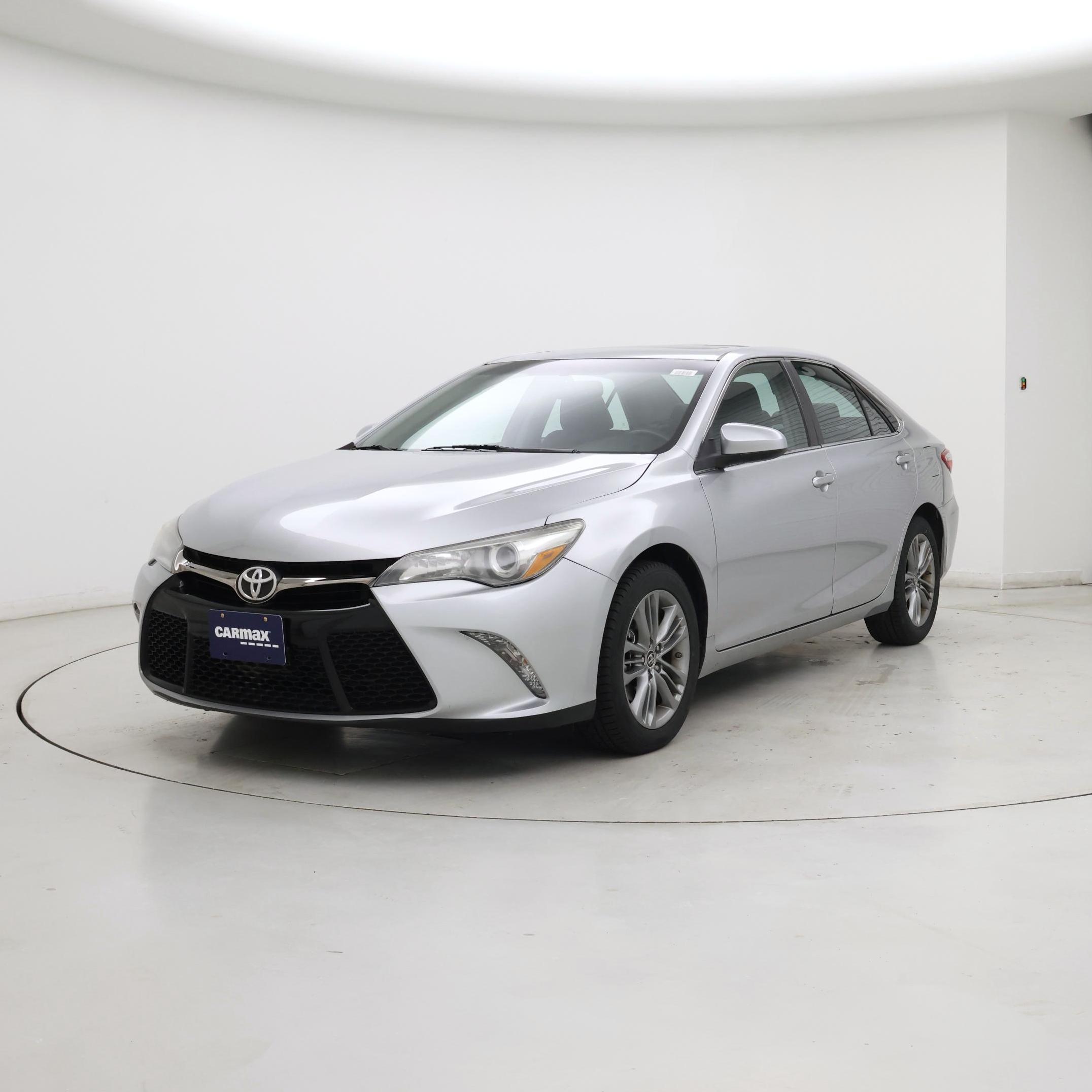 Thumbnail: 2015 Toyota Camry - 4