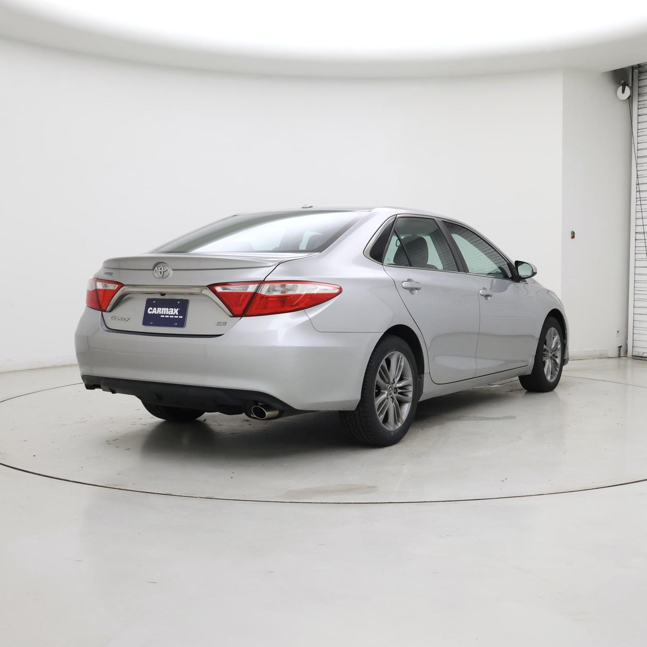 Thumbnail: 2015 Toyota Camry - 8