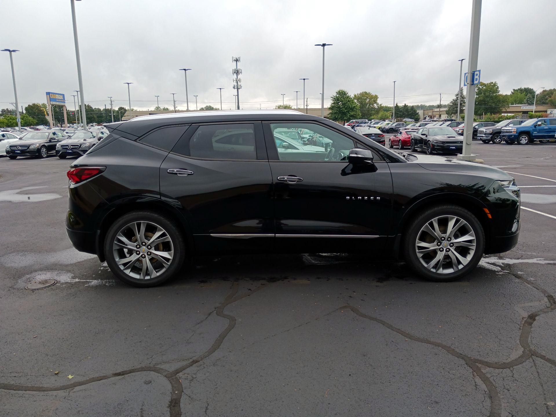 Thumbnail: 2019 Chevrolet Blazer - 4