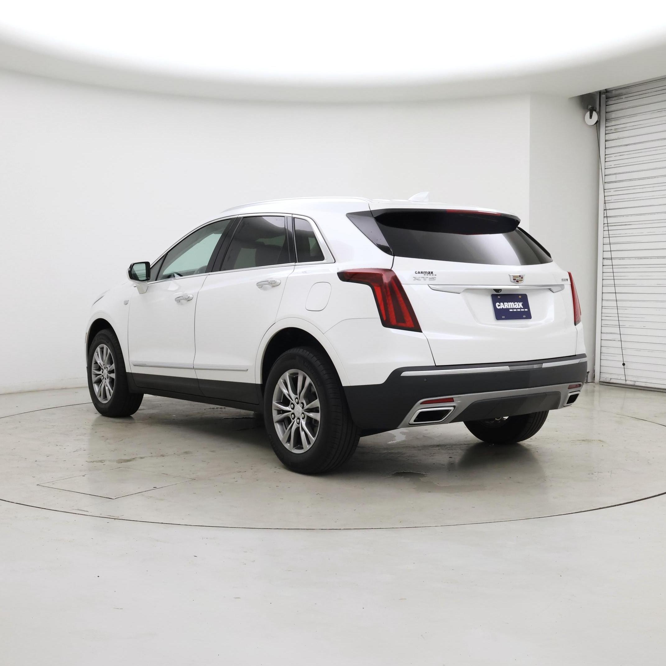 Thumbnail: 2022 Cadillac XT5 - 2